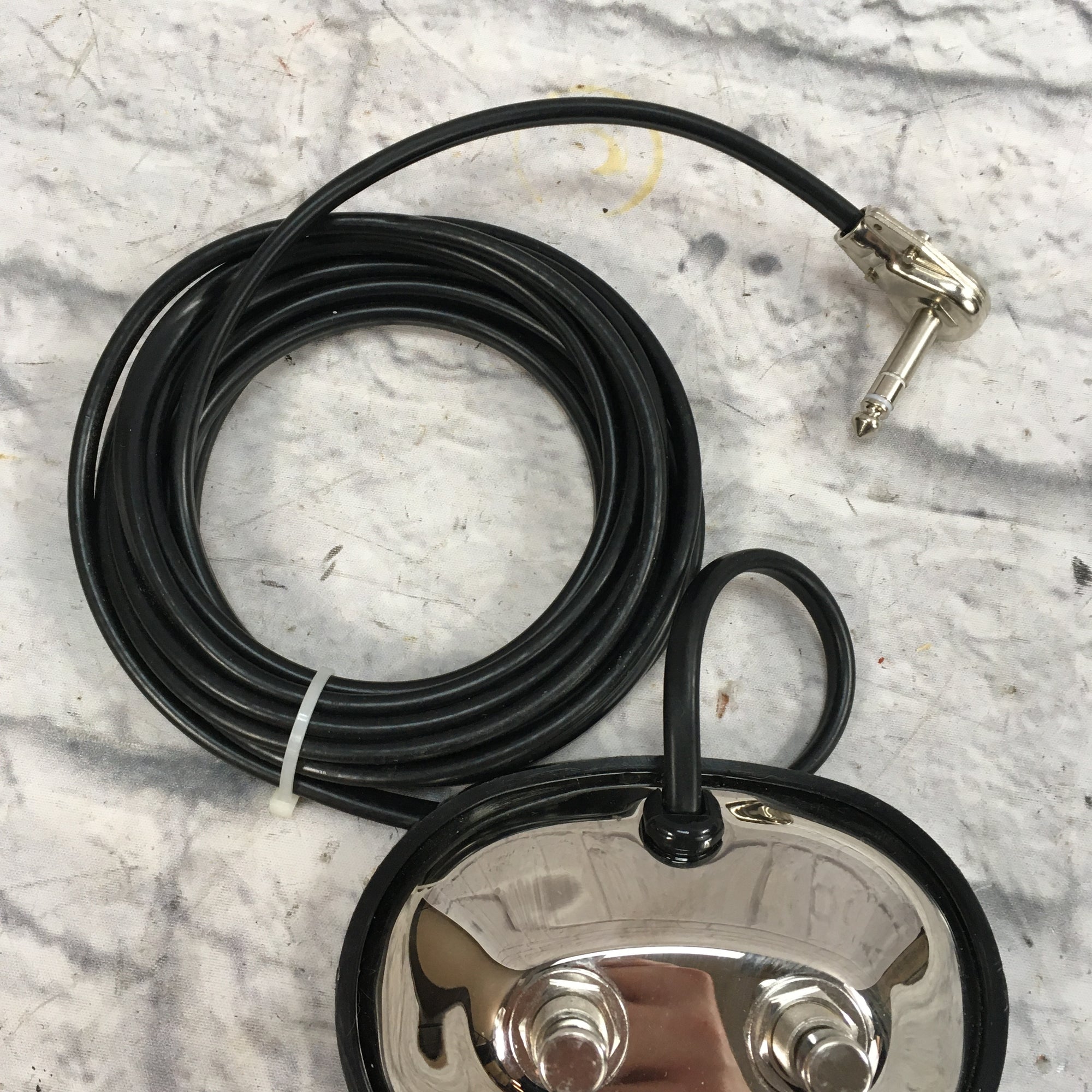 Unknown Fender Style 2 Button Footswitch