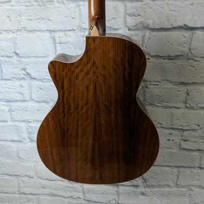 Luna Vista Bear Acoustic-Electric w/ Case Natural