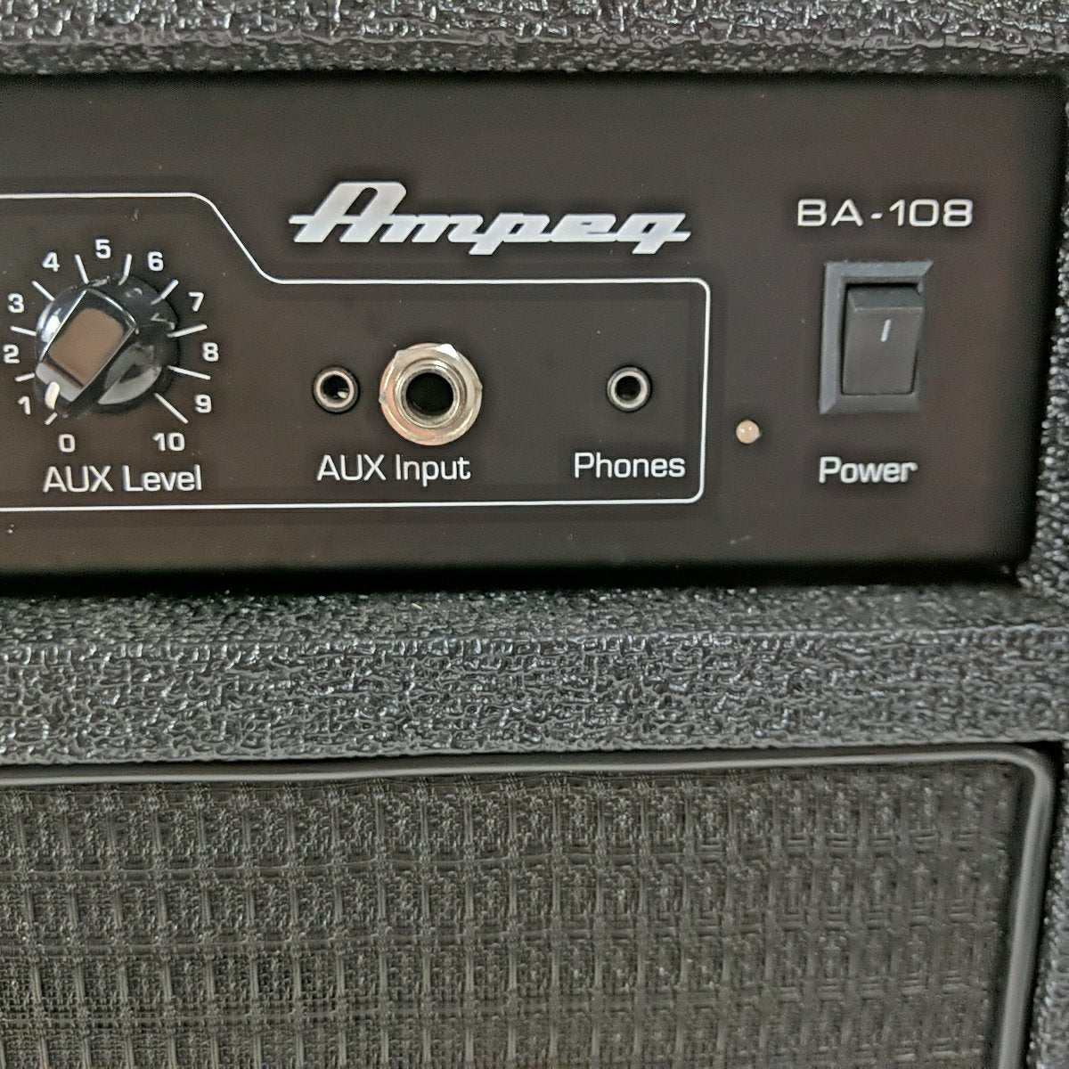 Ampeg BA-108v2 Bass Practice Amp