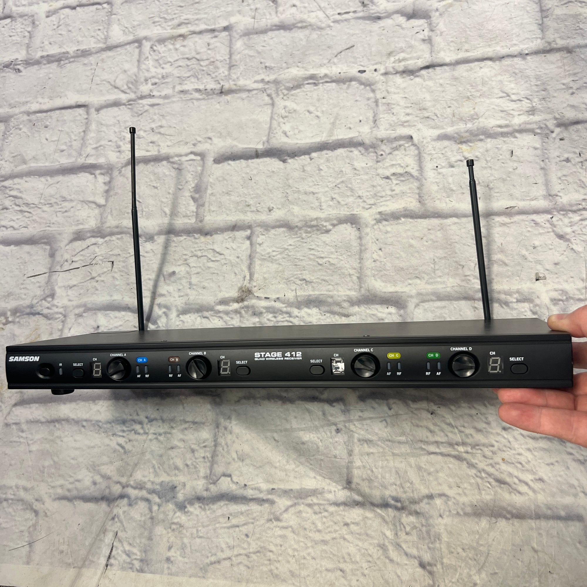 Samson Stage 412 4-Channel Handheld Wireless Microphone System