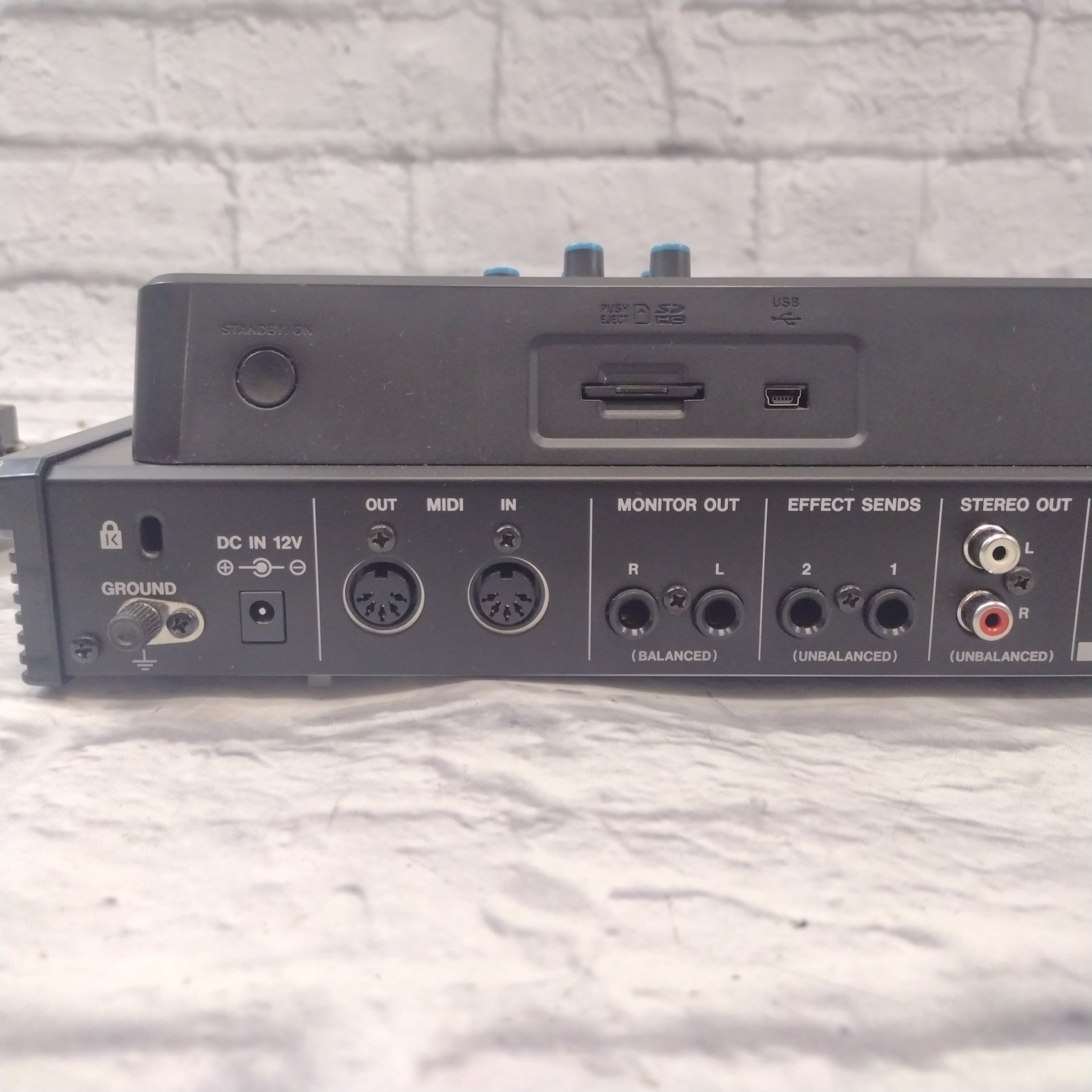 Tascam DP32 Digital Multitrack Recorder