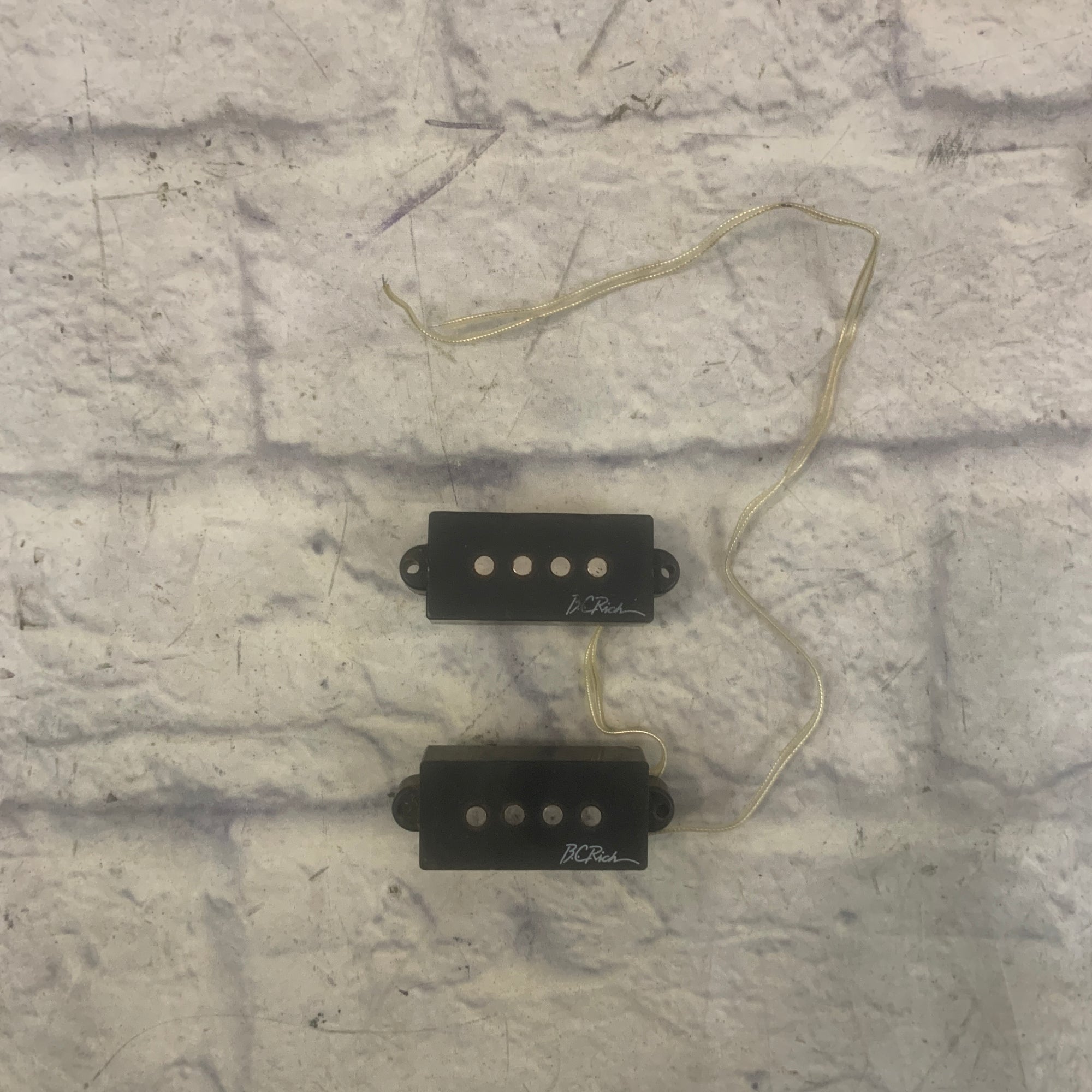 BC Rich P-bass style Pickups 10.68Ohm