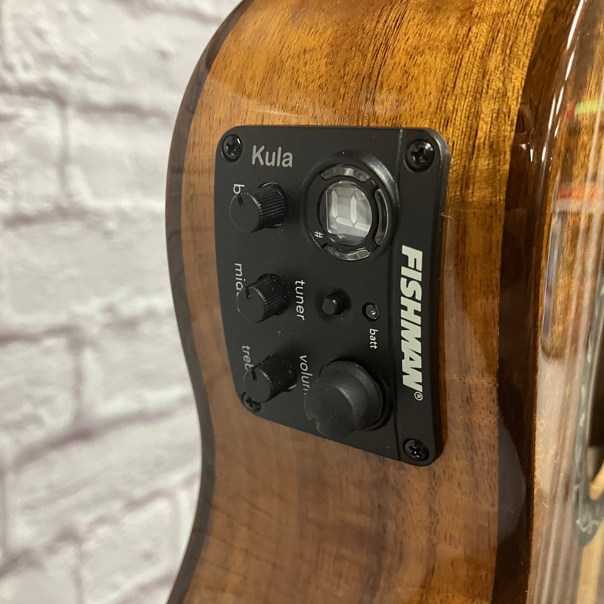 Luna Vinyeyard Koa C Ukulele