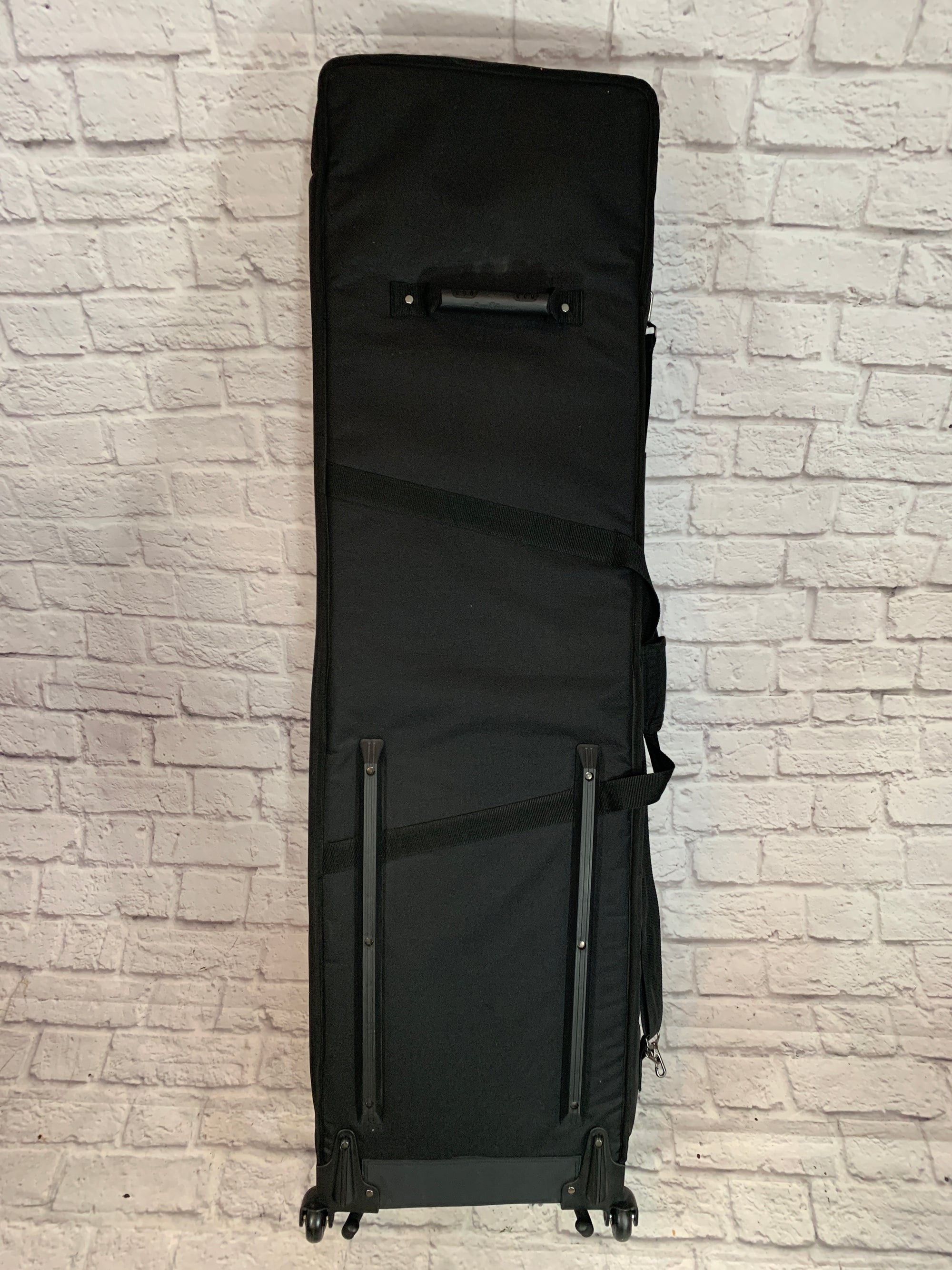 Roadrunner 88 Key Padded Soft Case w/ Wheels