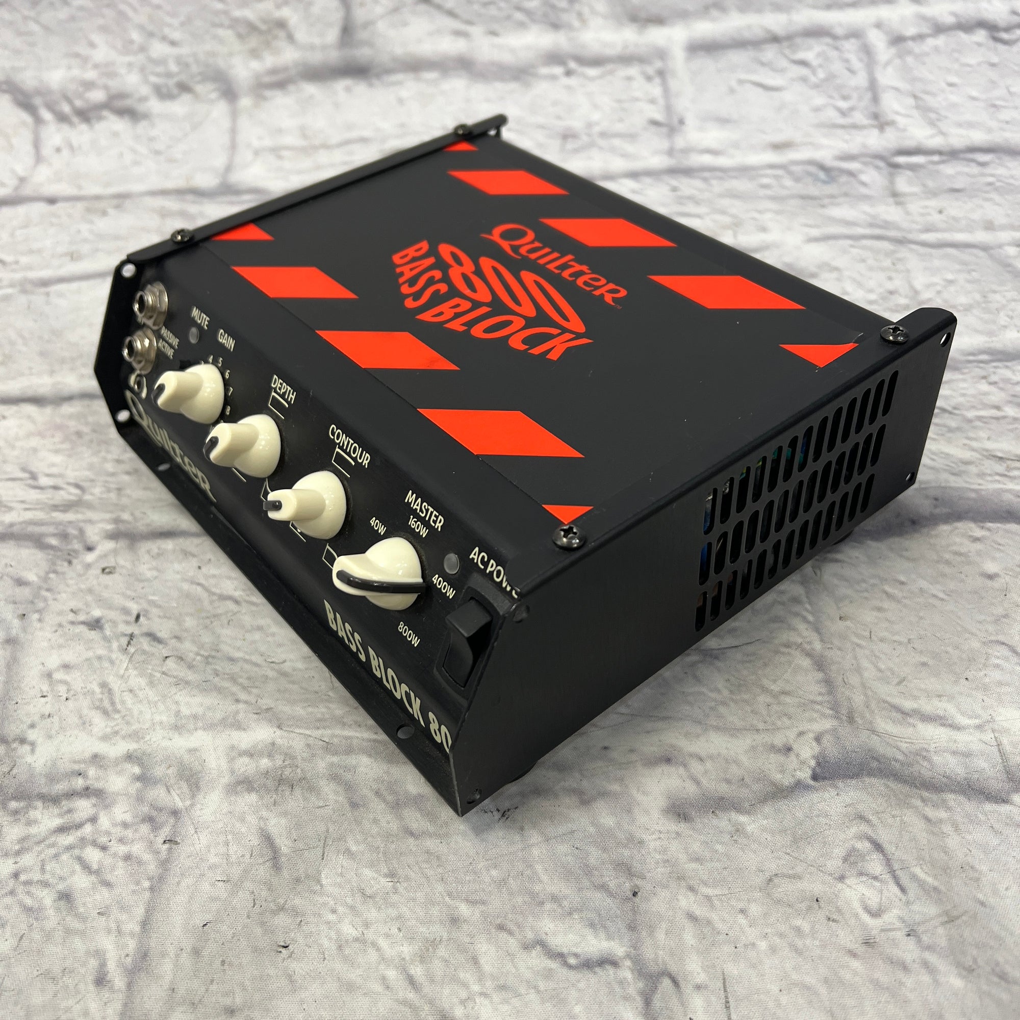 Quilter Bass Block 800 Bass Head