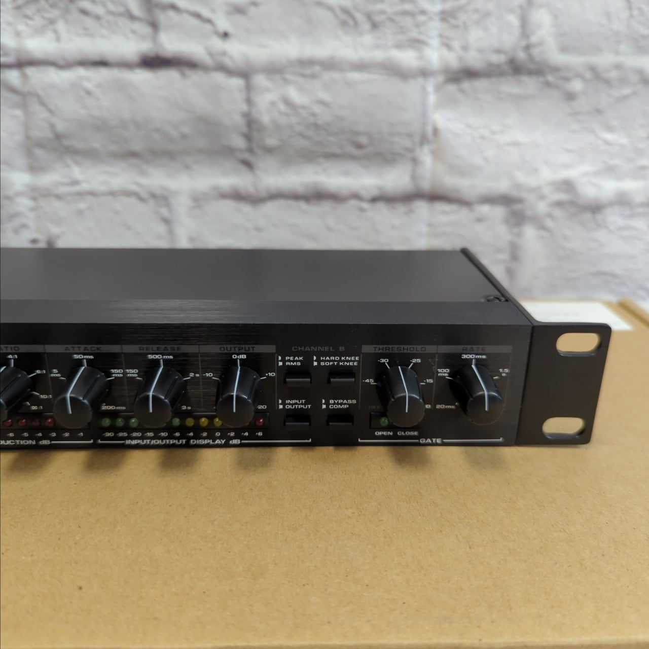 Alesis 3630 Rack Compressor