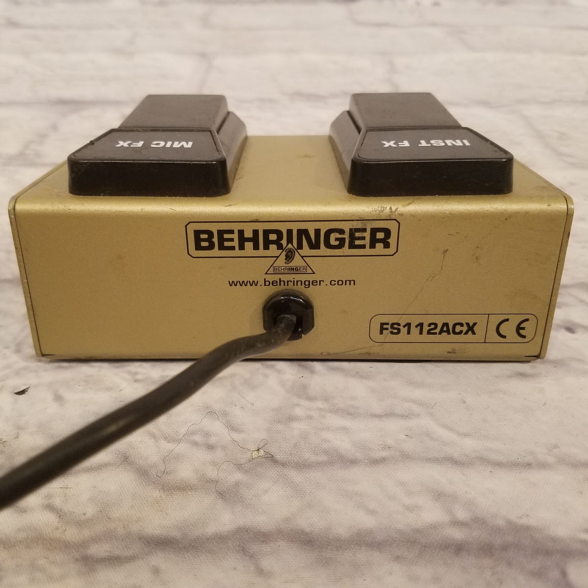 Behringer 2 Button Channel Tuner Effect Footswitch