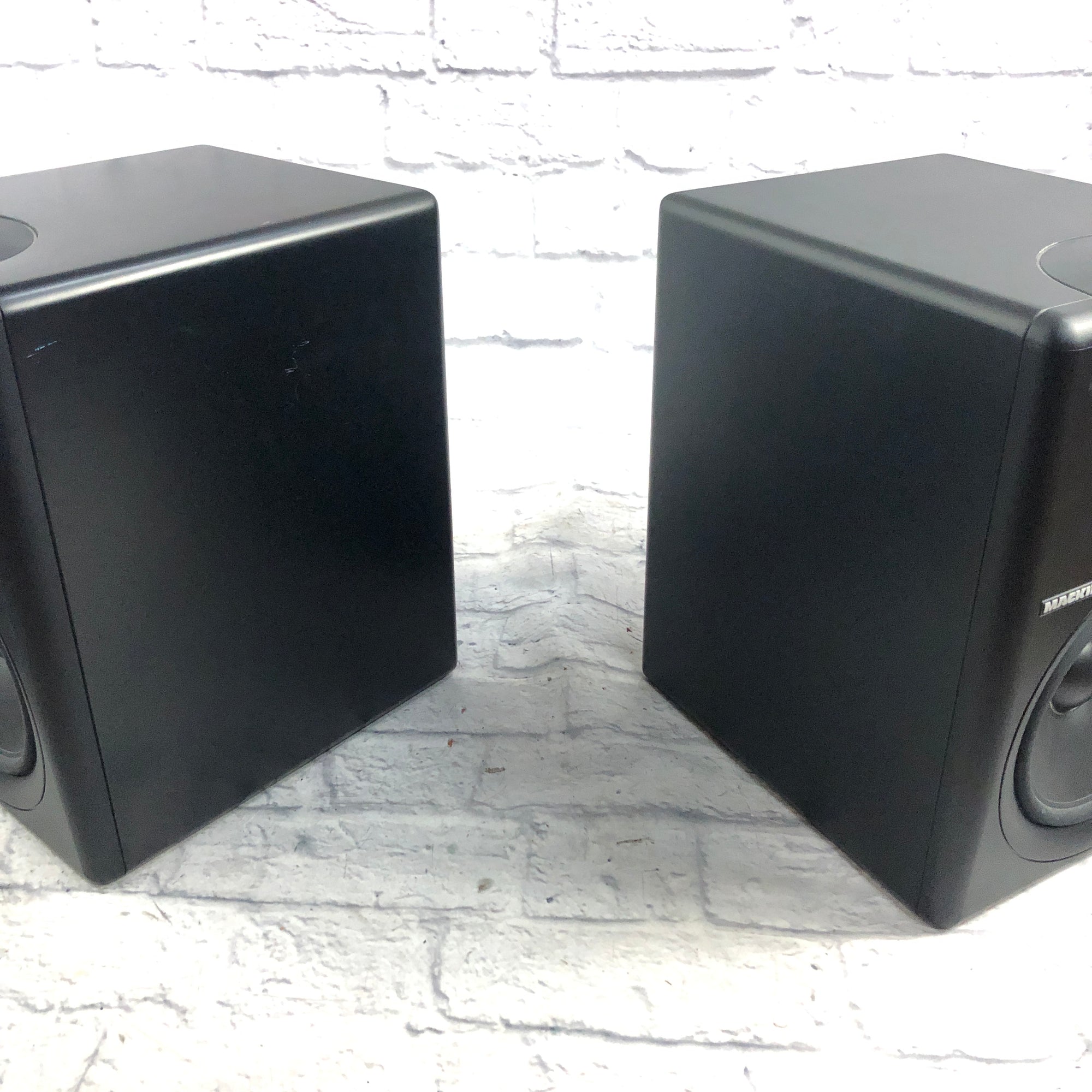 Mackie MR8 Studio Monitor Pair