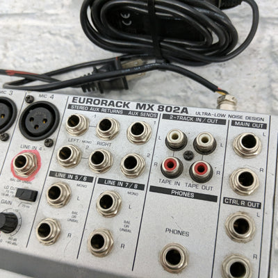 Behringer MX 802A Mixer