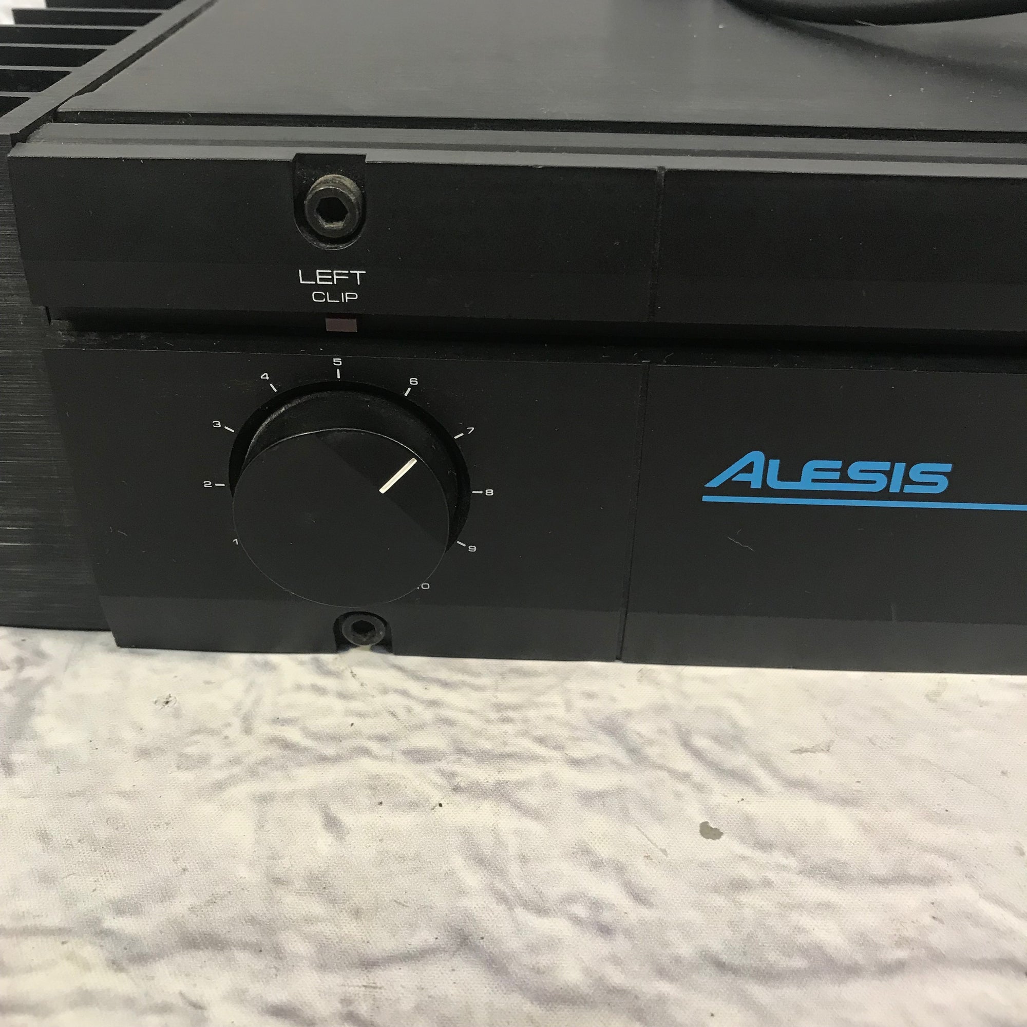 Alesis RA-100 Reference Amplifier