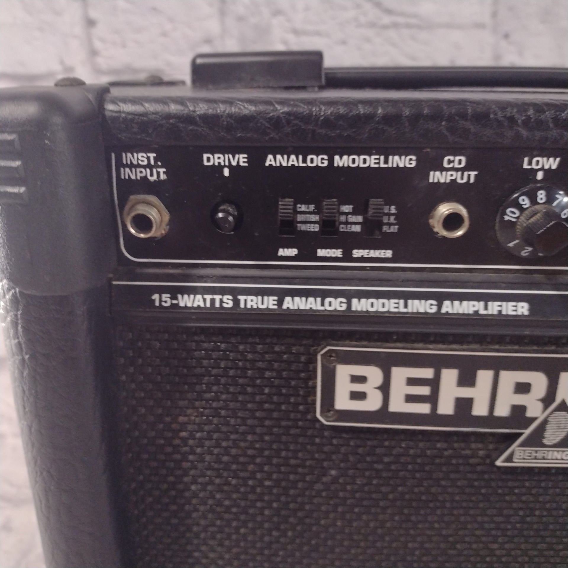 Behringer GM108 V-Tone 8" 15-Watt Guitar Combo