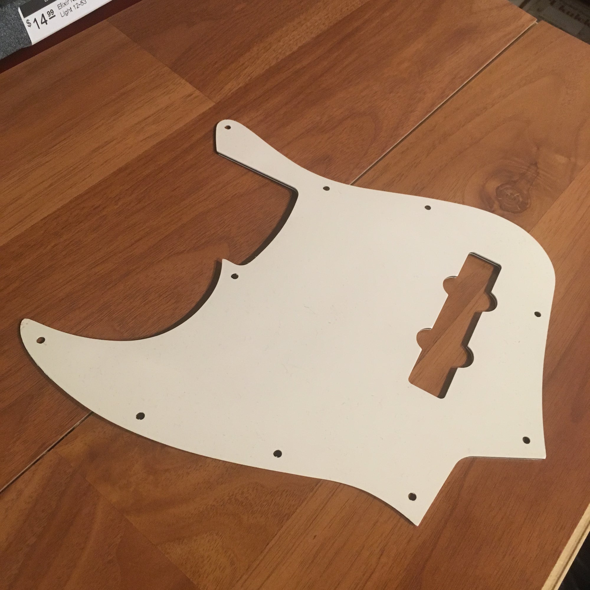 Jazz Bass Pickguard Cream (Single Slot)