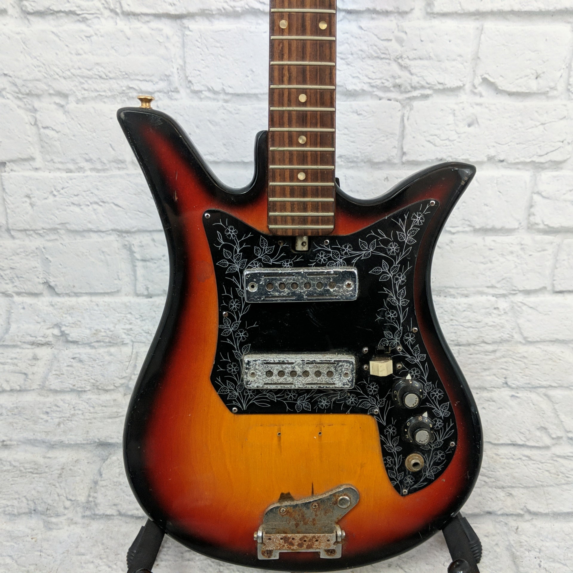 Teisco E-200 サンバースト Used Teisco ET-200 2 Color Sunburst Solid Body Electric