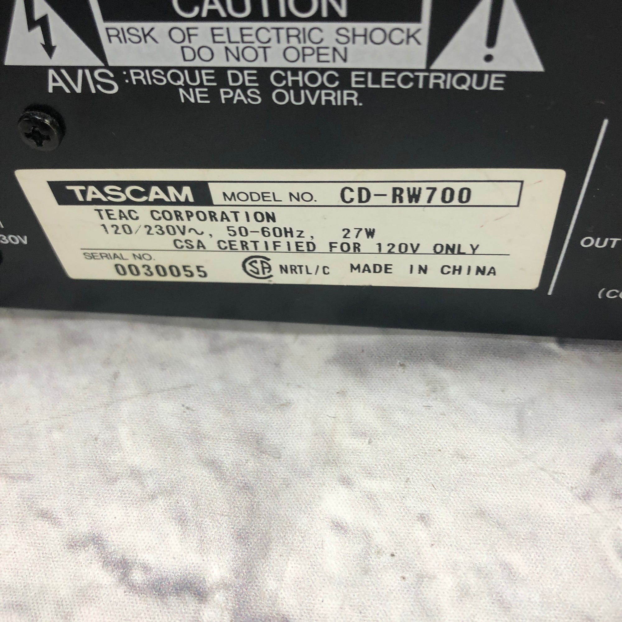 Tascam CD-RW700 Rack CD Recorder with Remote - Evolution Music