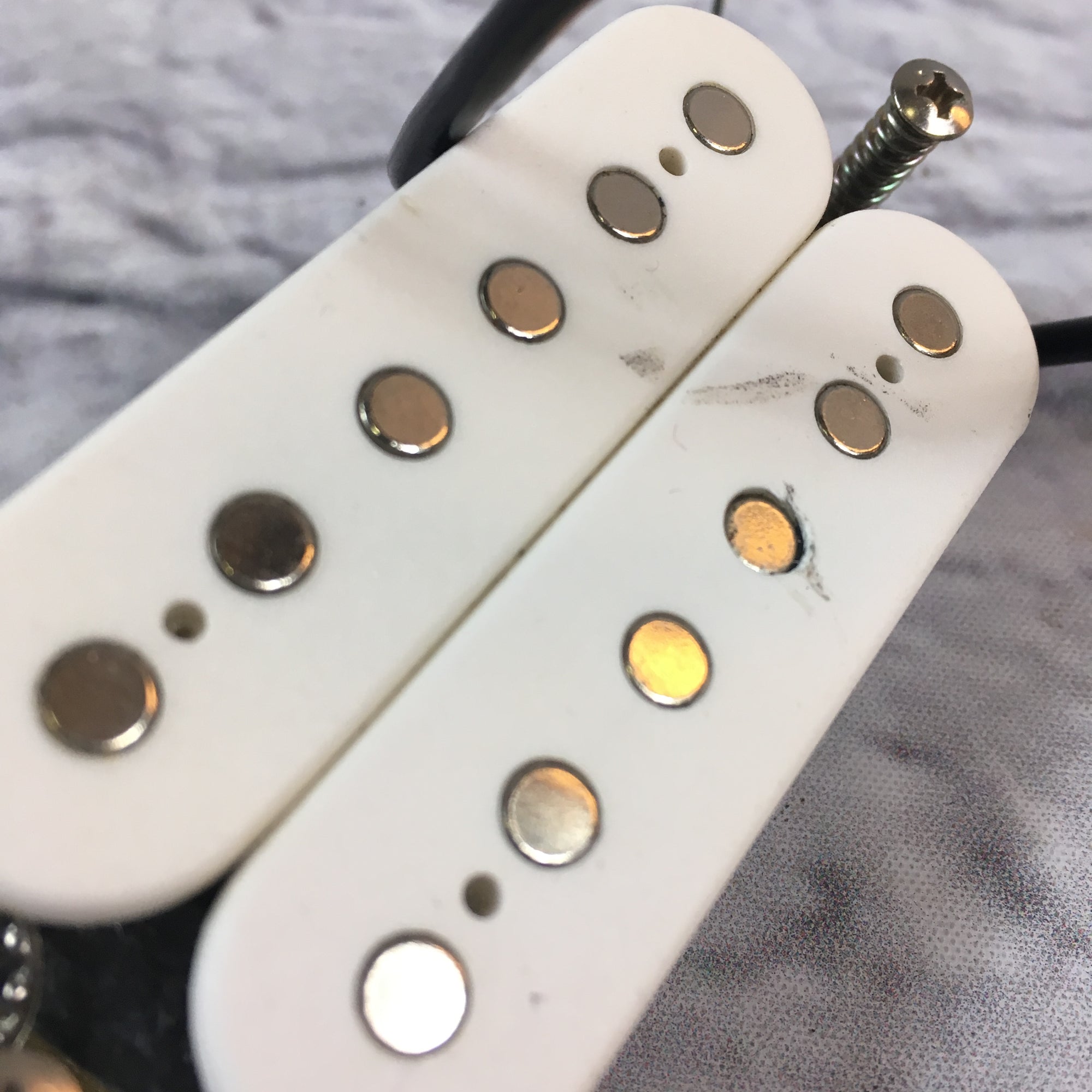 Unknown White Humbucker Guitar Bridge Pickup