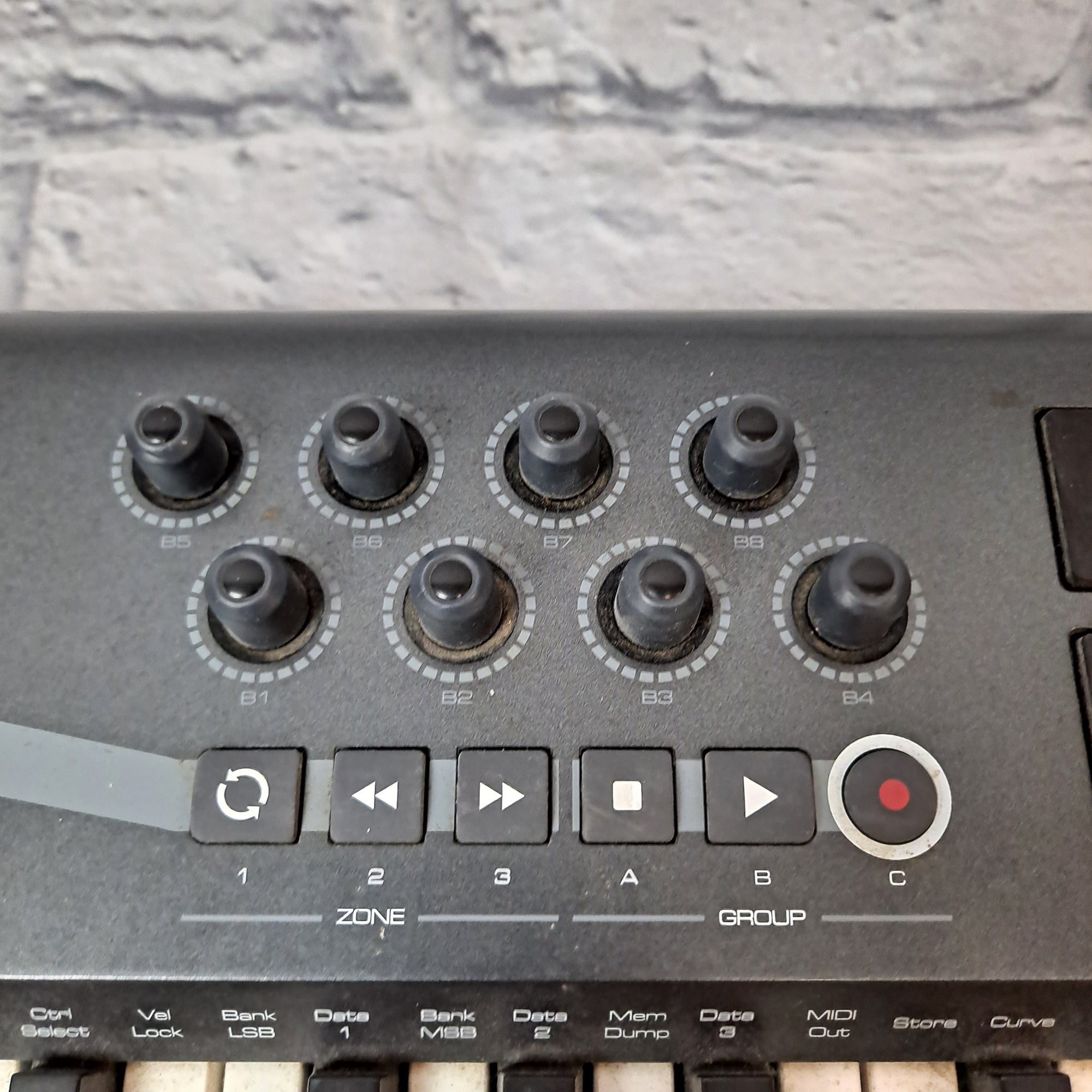 M Audio Axiom 25 midi controller