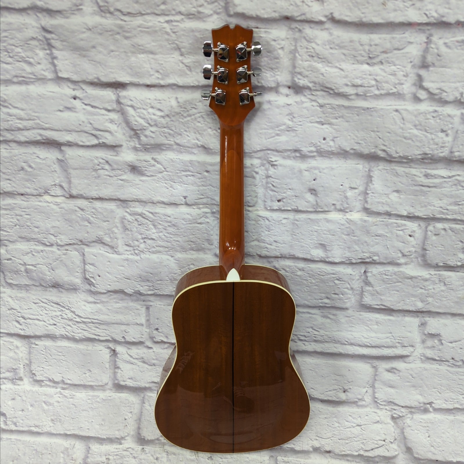 Mitchell MDJ-10 Mini Acoustic W/soft case