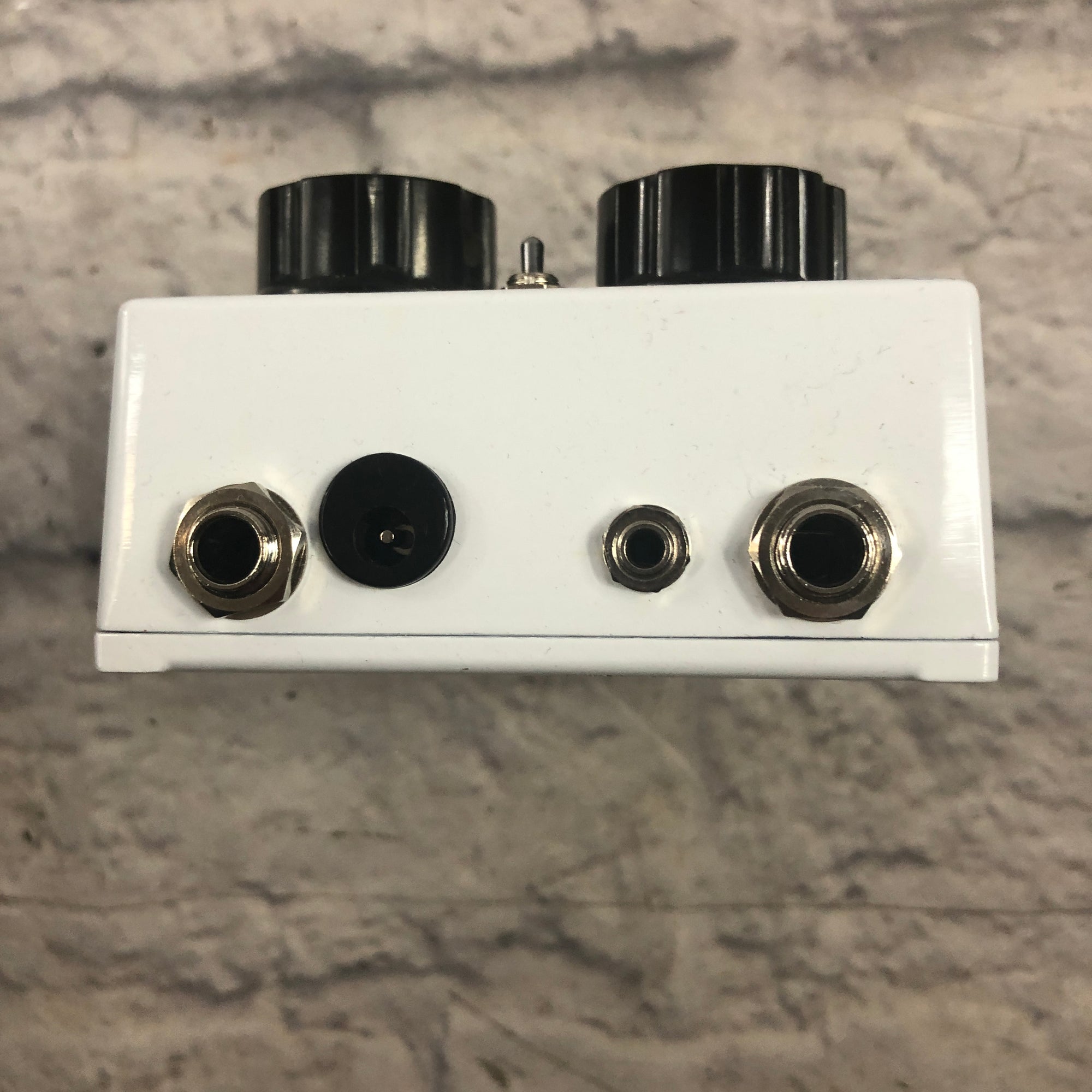 Paradox Effects Fuzz-E-Cat Fuzz Pedal Low Number!