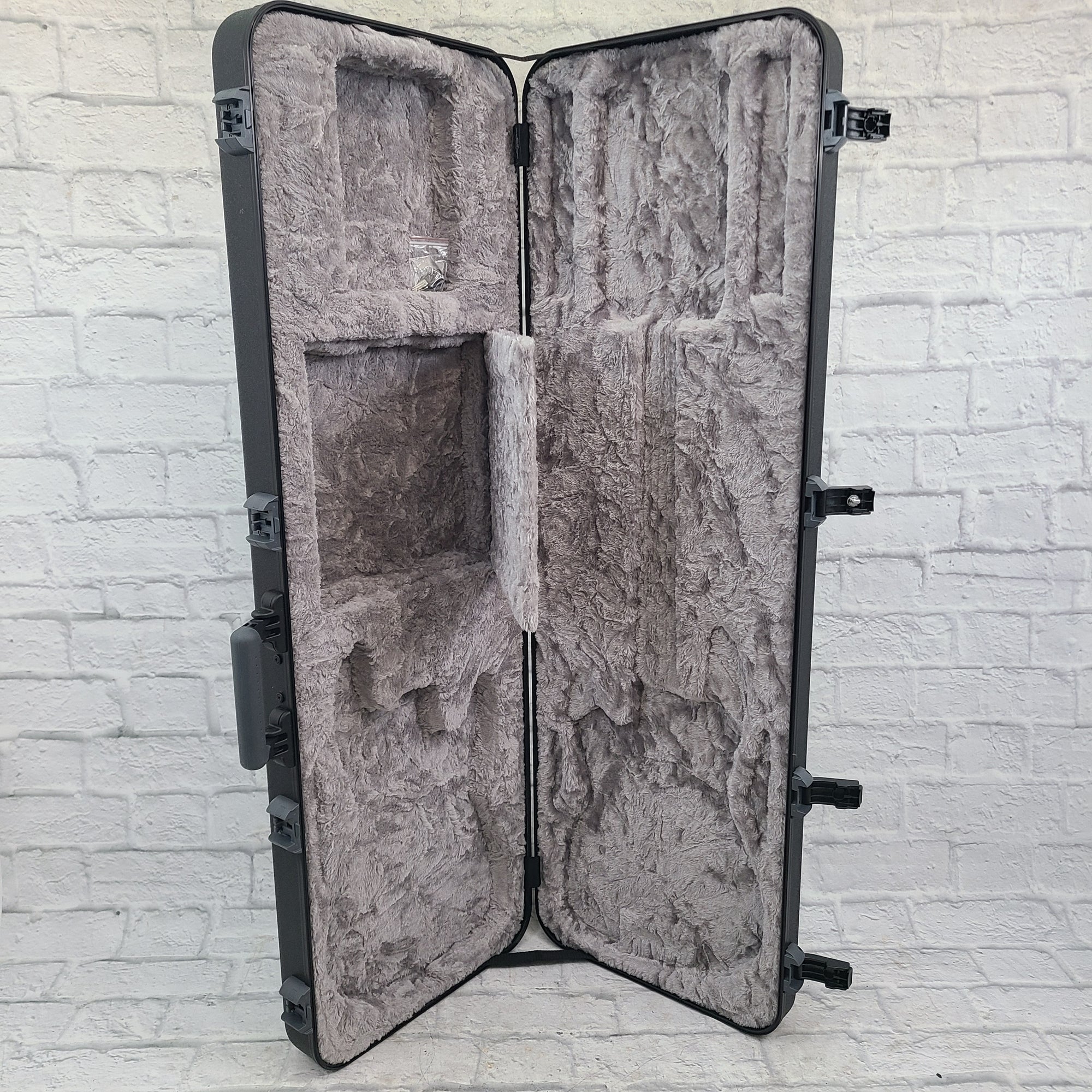 Fender Accessories Bass Molded Hard Case