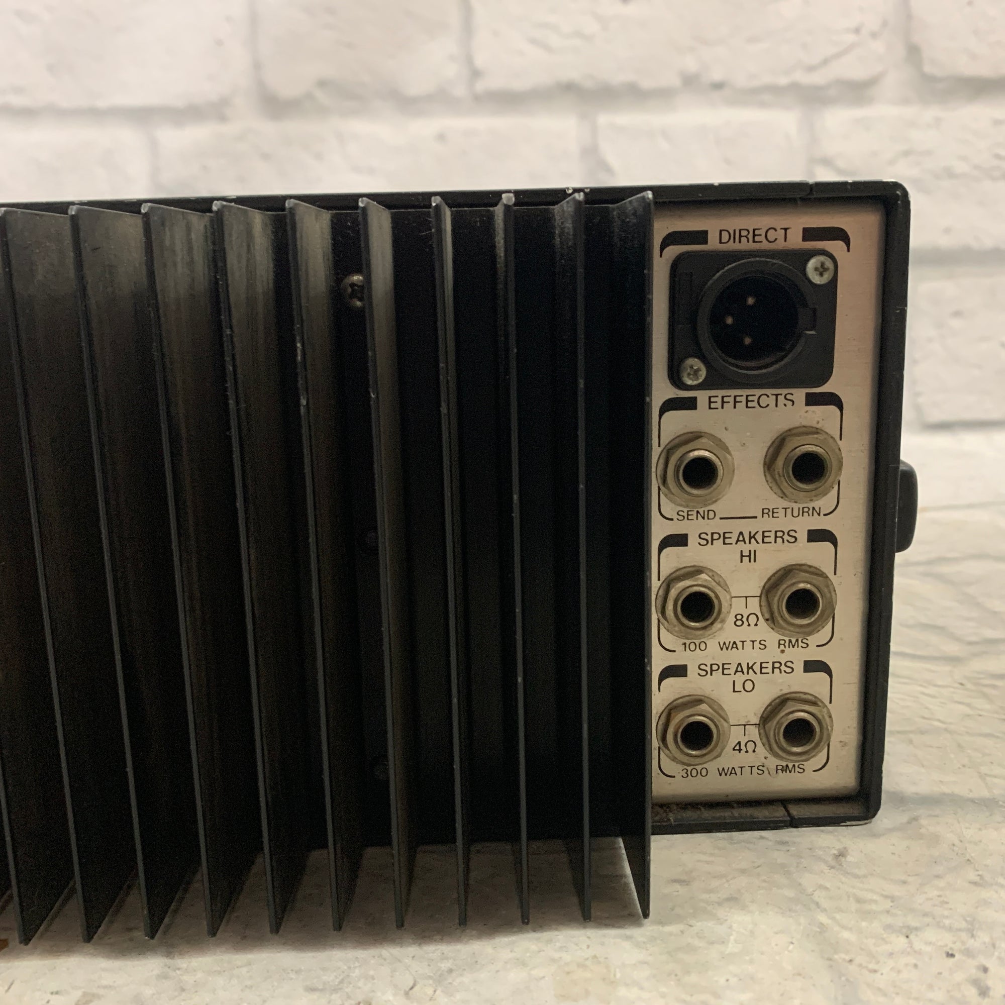 Gallien-Krueger 800RB 300 / 100-Watt Bi-Amp Bass Amp Head