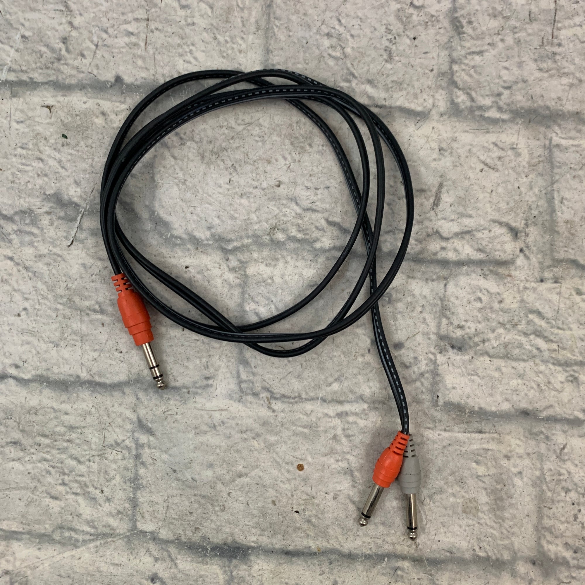 Hosa Insert Cable 1/4" TRS to Dual TS 6ft