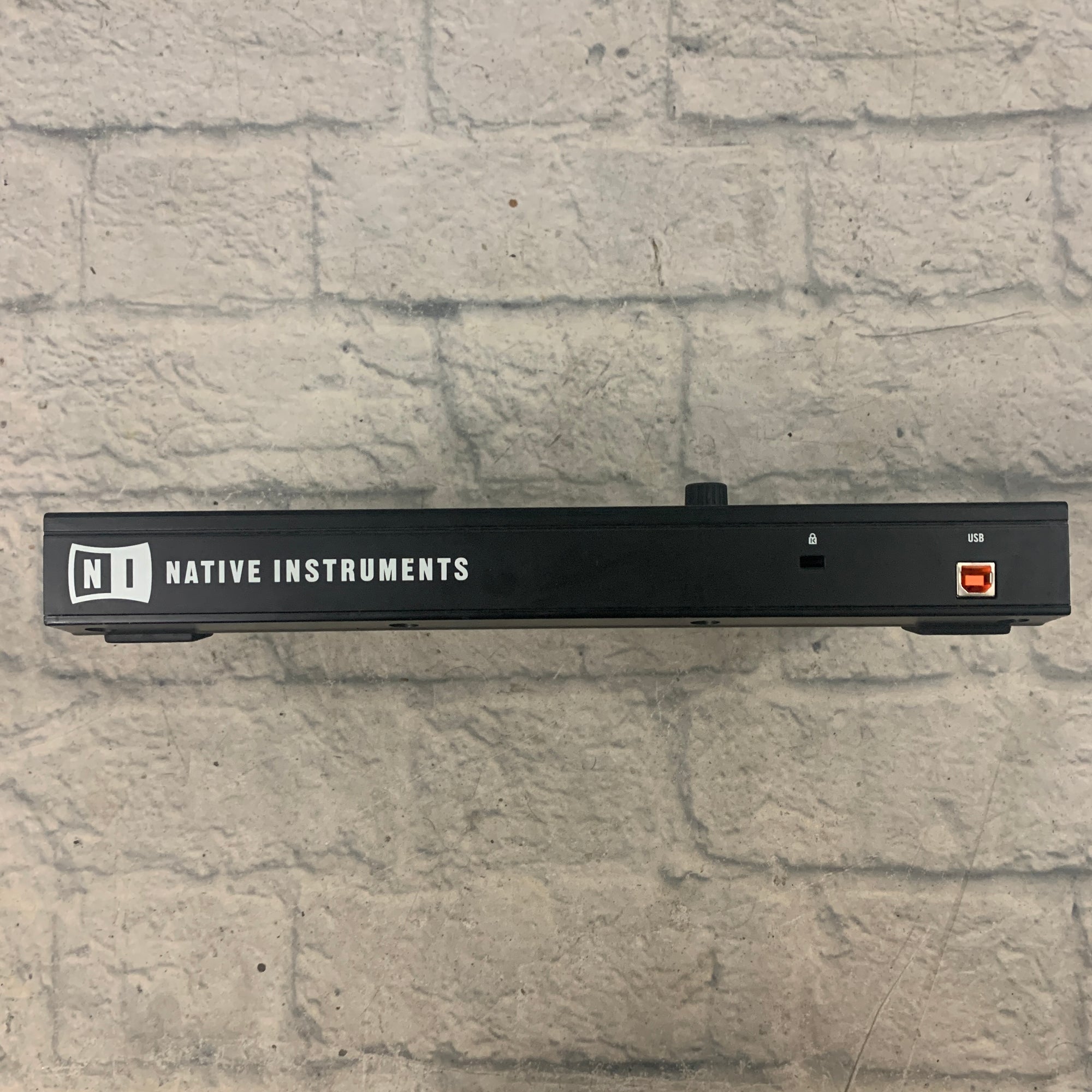 MASCHINE MIKRO MK2 中古 Amazon | Native Instruments グルーヴ制作システム MASCHINE