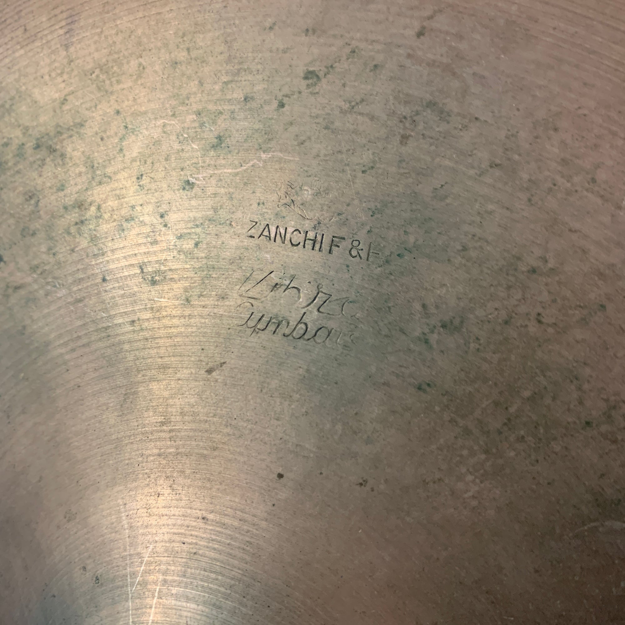 Zanchi F&F 10" Cymbal (Cracked)