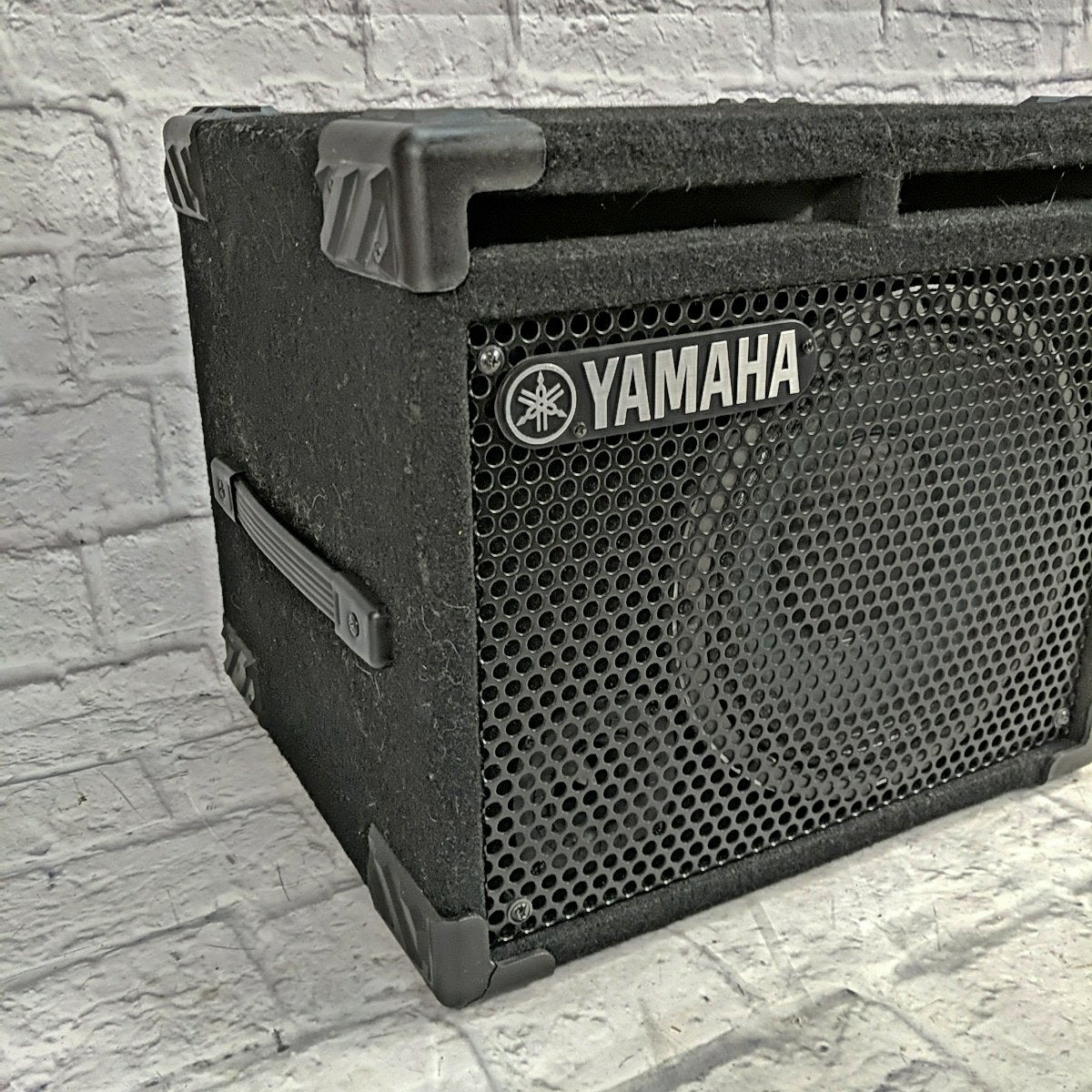 Yamaha BBT110S 1x10 Bass Cabinet