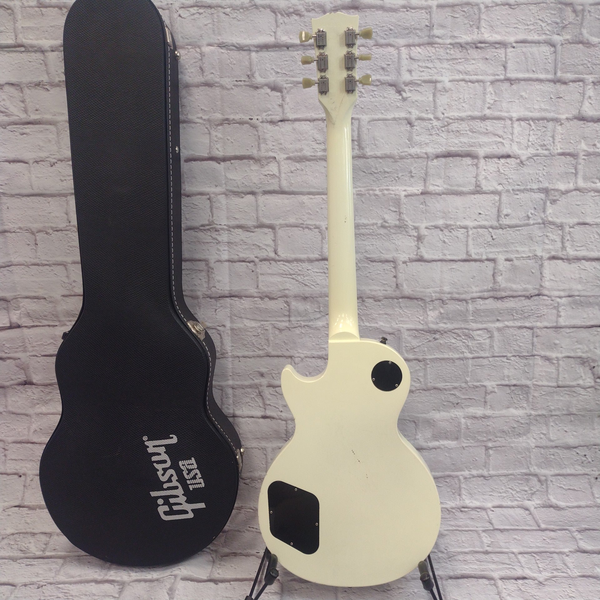 Gibson 2011 Les Paul Studio with Case Headstock Repair