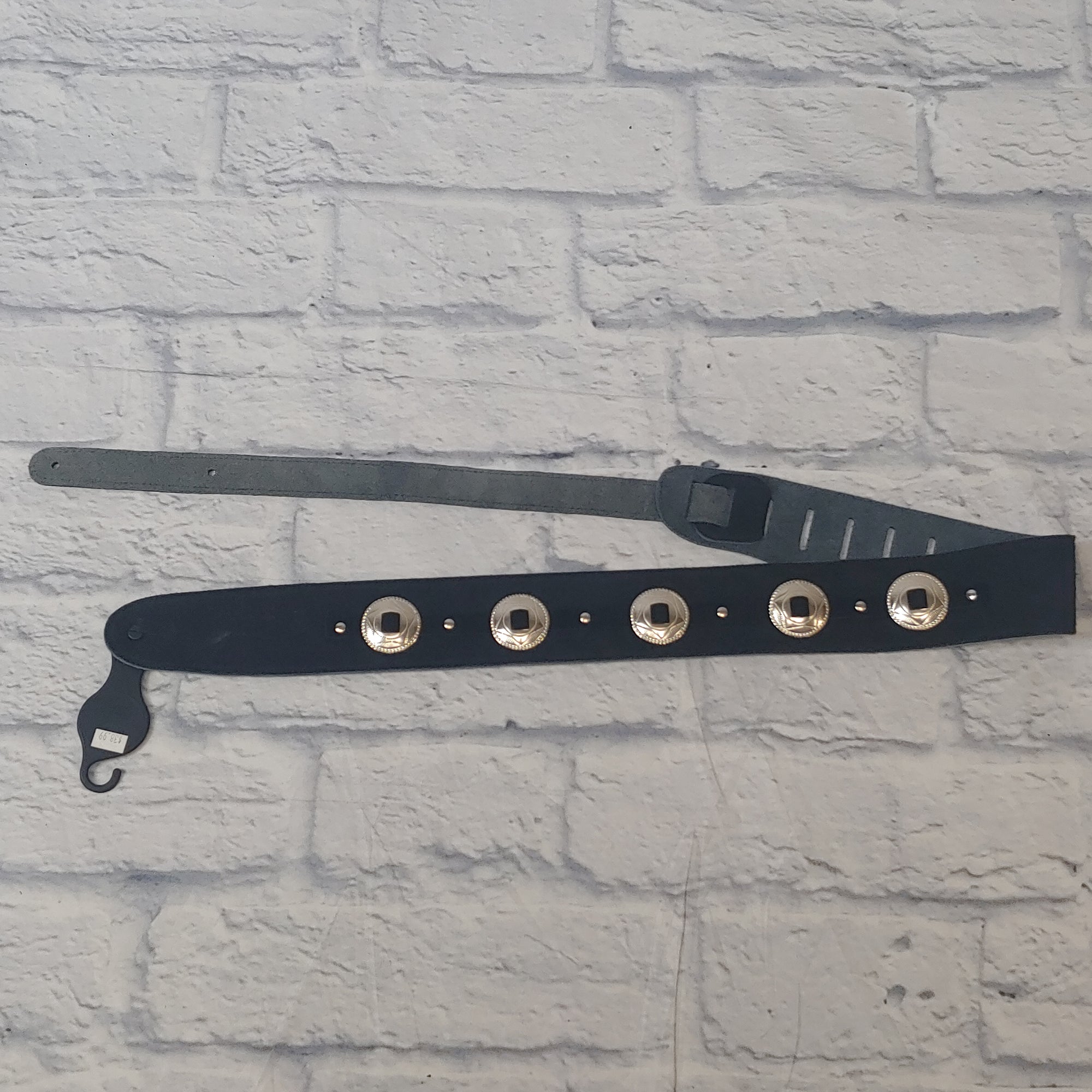 D'Addario Planet Waves 2.5" Suede Leather Conchos Black Strap