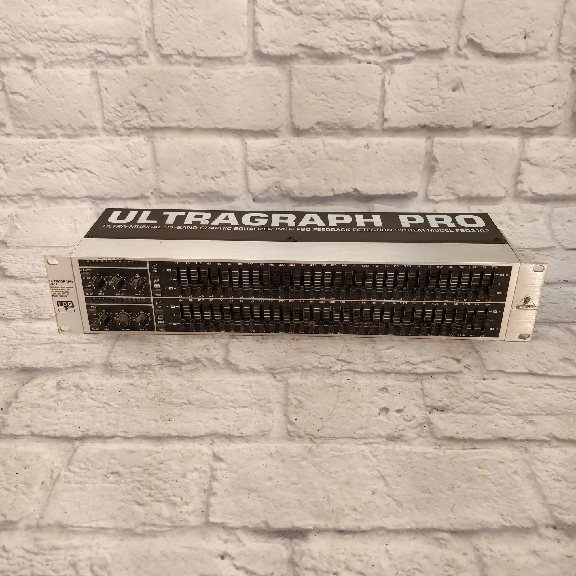 Behringer Ultragraph Pro FBQ3102 - 31-band Stereo Graphic EQ