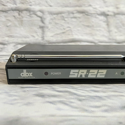 Samson SR-22 VHF-FM Wireless Unit w/ Shure SM58
