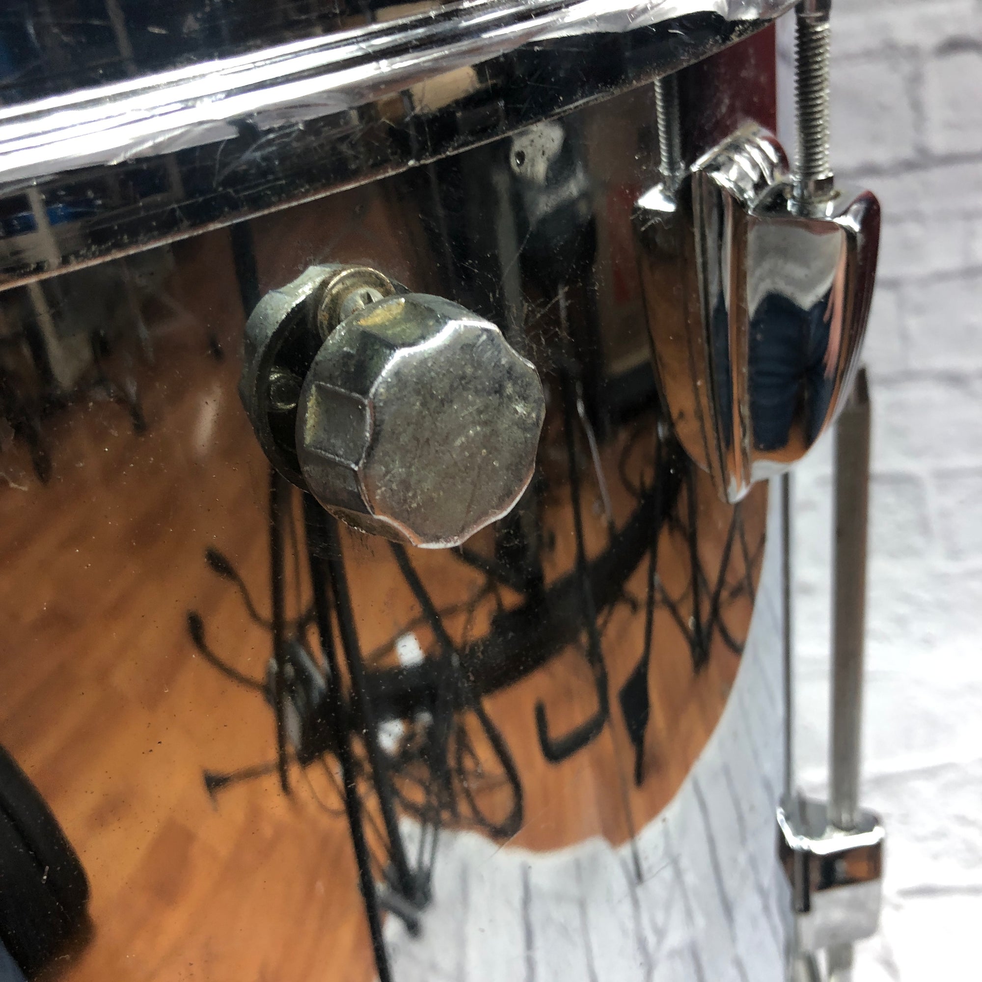 Ludwig Chrome Over Wood 18x16 Tom