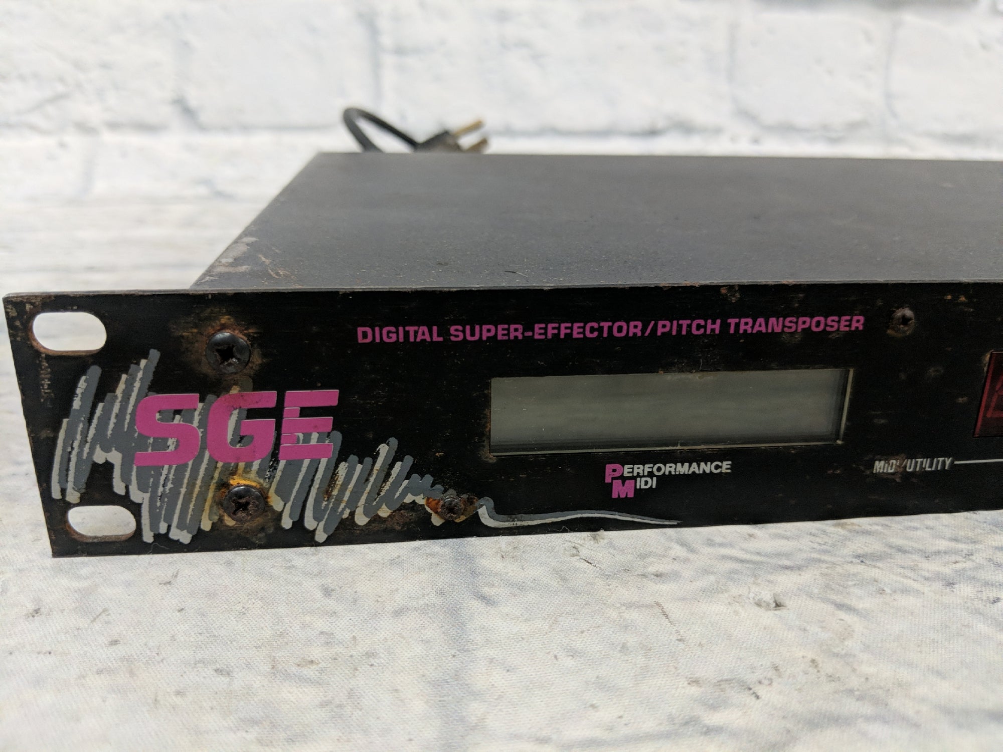 ART SGE Mach I Digital Super-Effector/Pitch Transposer/Sampler