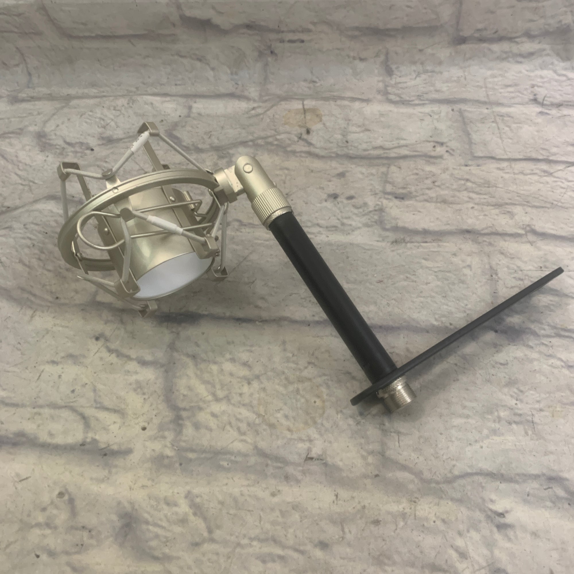 Unknown Universal Shock Mount w/ Arm Mic Shock Mounts
