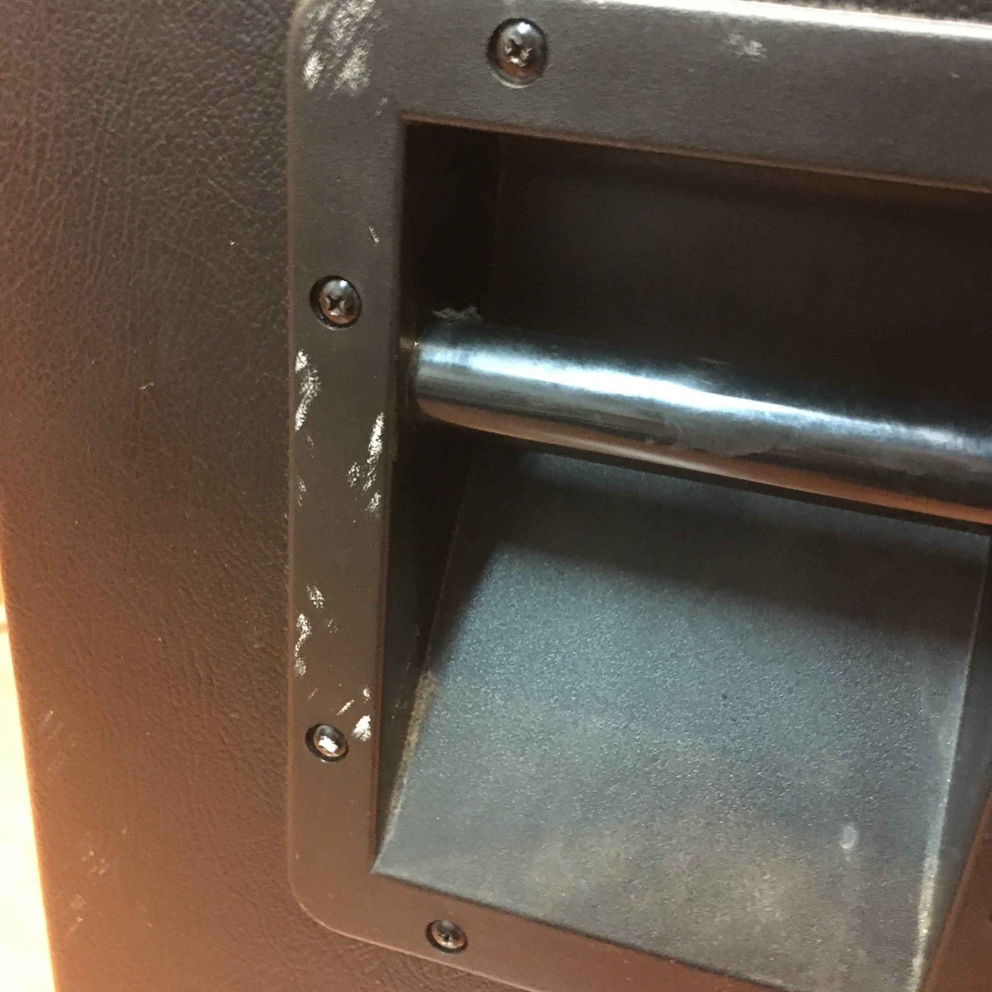 Line 6 300 watt 4x12 Cab SALE!