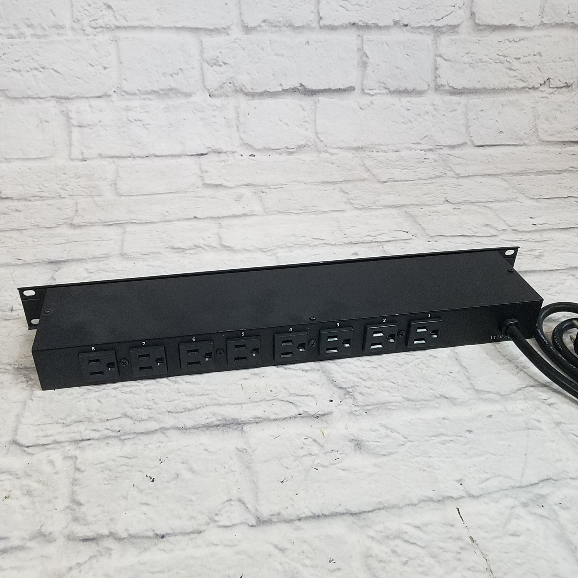 MBT PC-800 Rackmount Powercenter