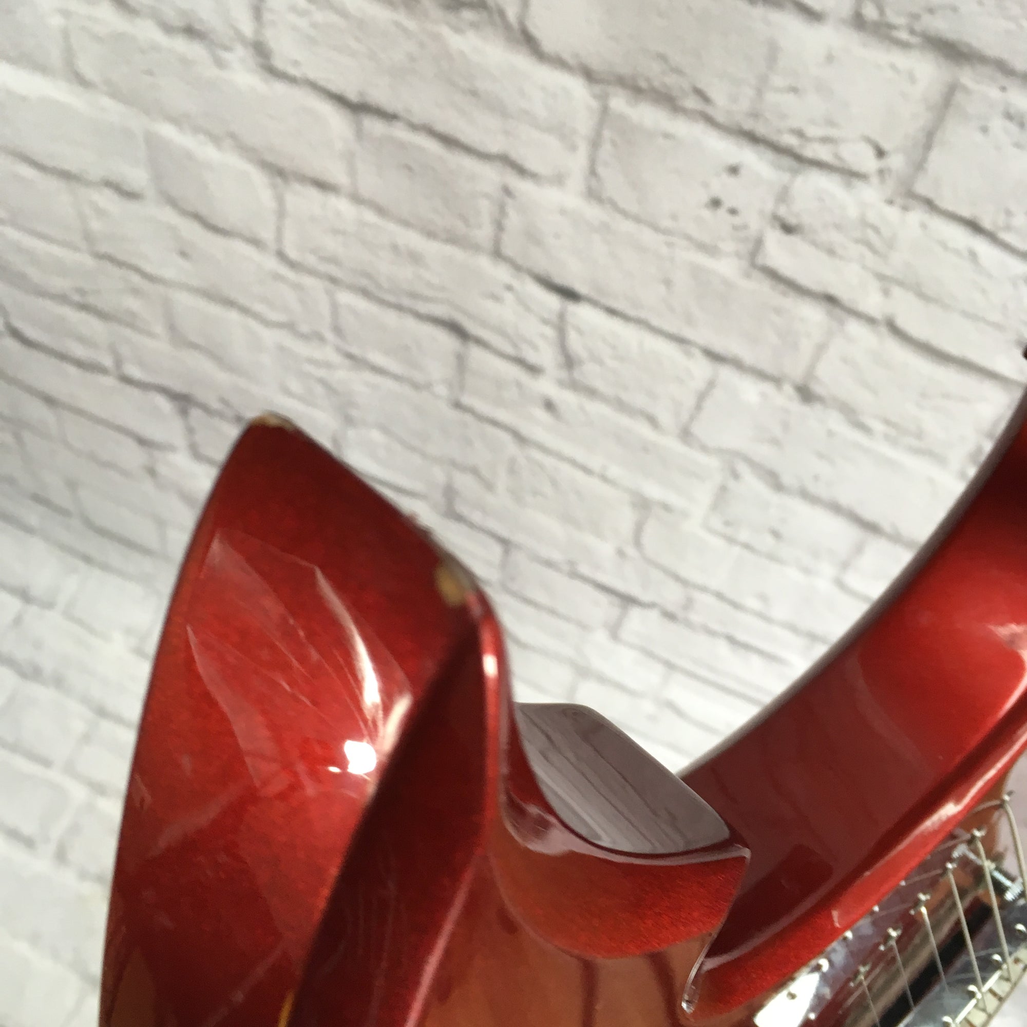 BC Rich Beast Platinum Series Electric Guitar w/ hardshell case