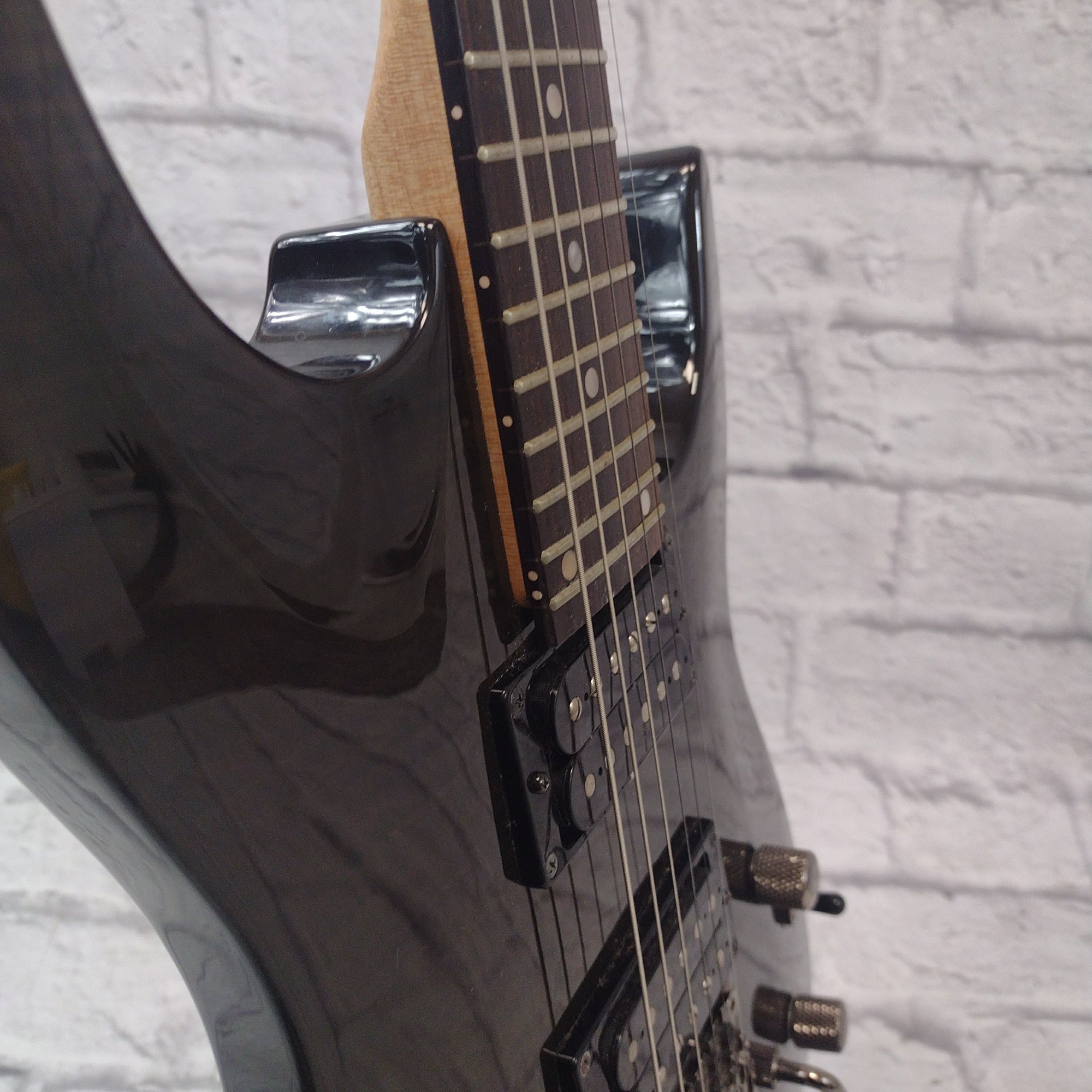 Dean Vendetta VN1000F Floyd Rose Electric Guitar