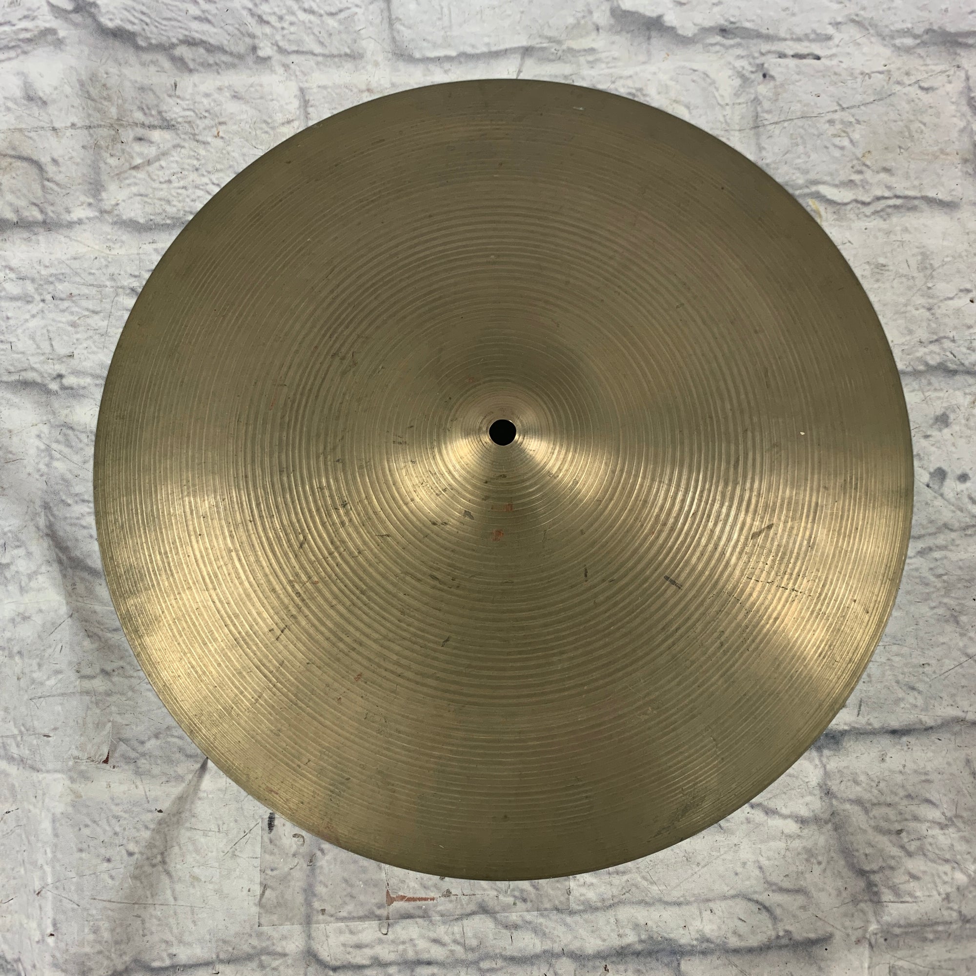 Zildjian 16 Avedis Crash Cymbal Pre-Serial