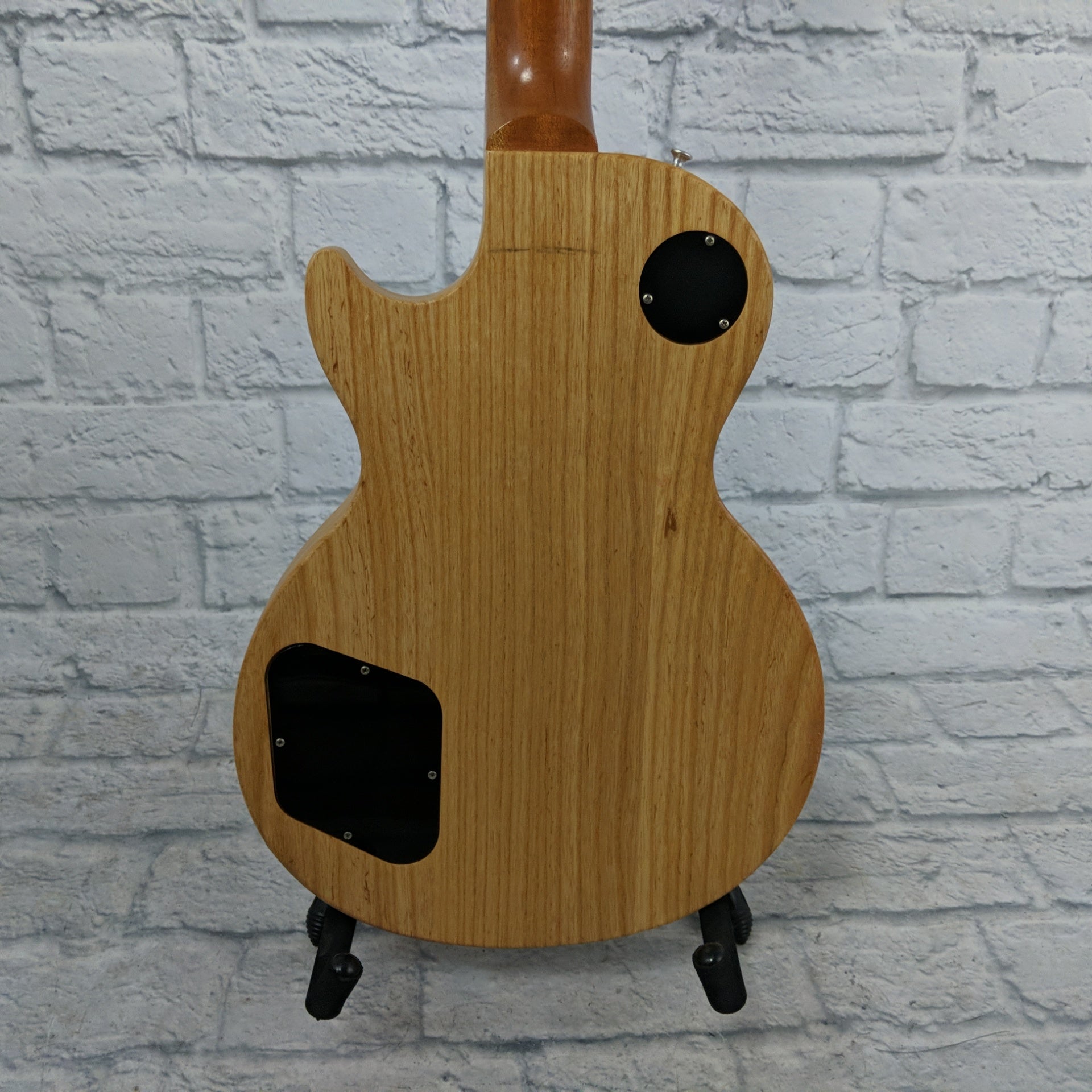 Gibson Les Paul Studio 2005 Swamp Ash with Gator Hardshell Case