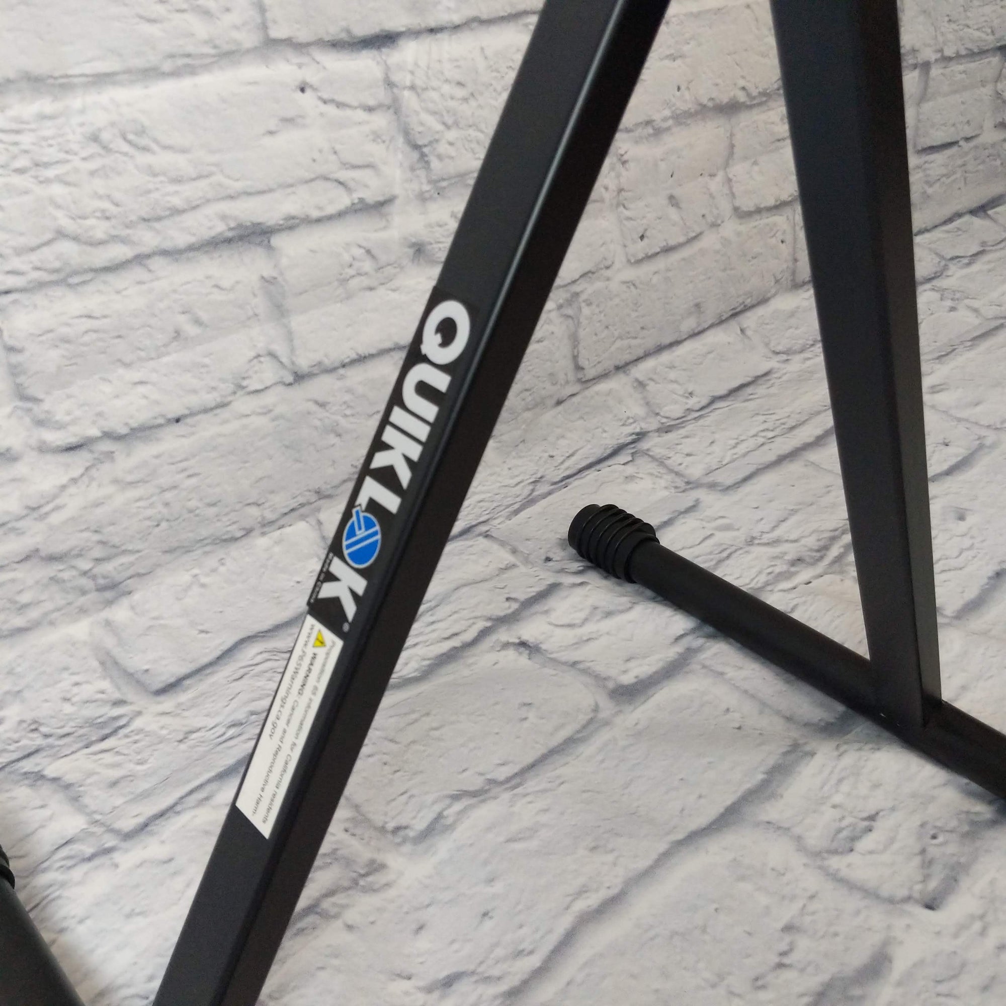 Quik Lok Single Braced Keyboard Stand