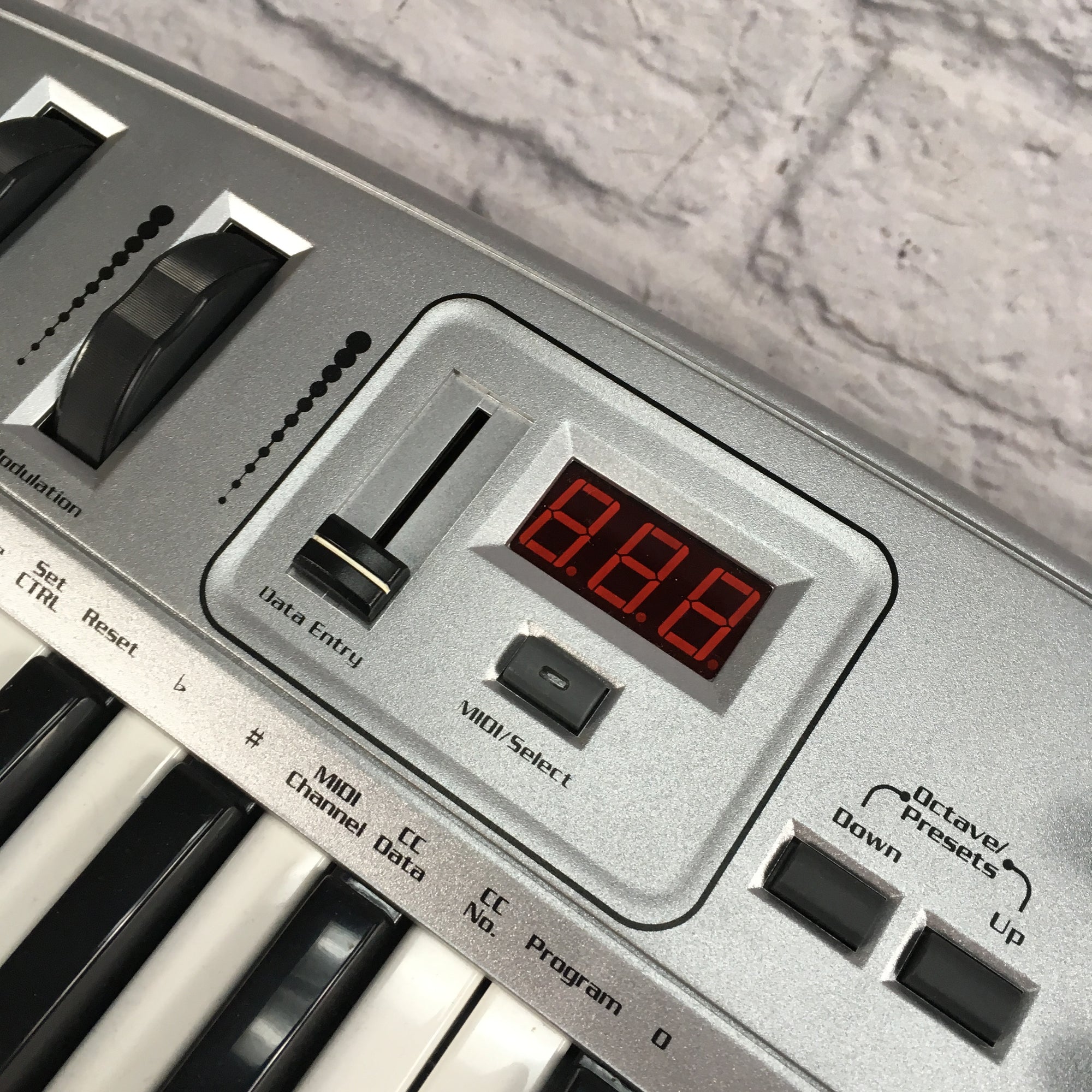 Midiman Oxygen 8 25 Key USB Midi Controller