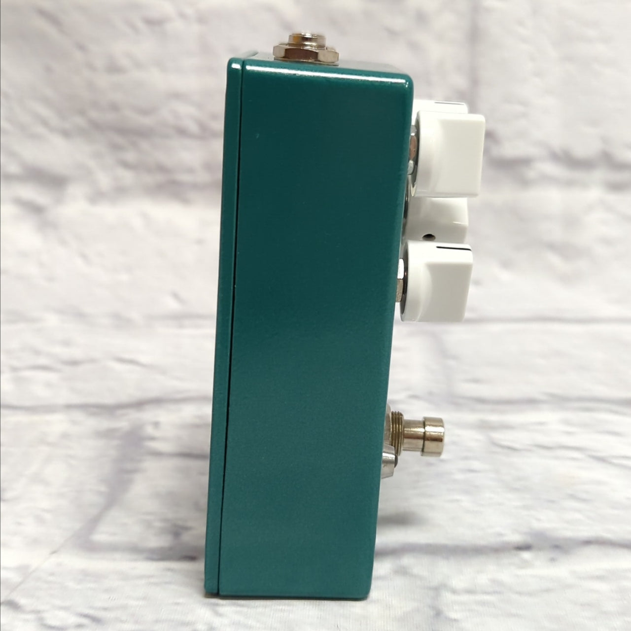 EarthQuaker Devices The Depths Optical Vibe Machine Chorus Vibrato Pedal