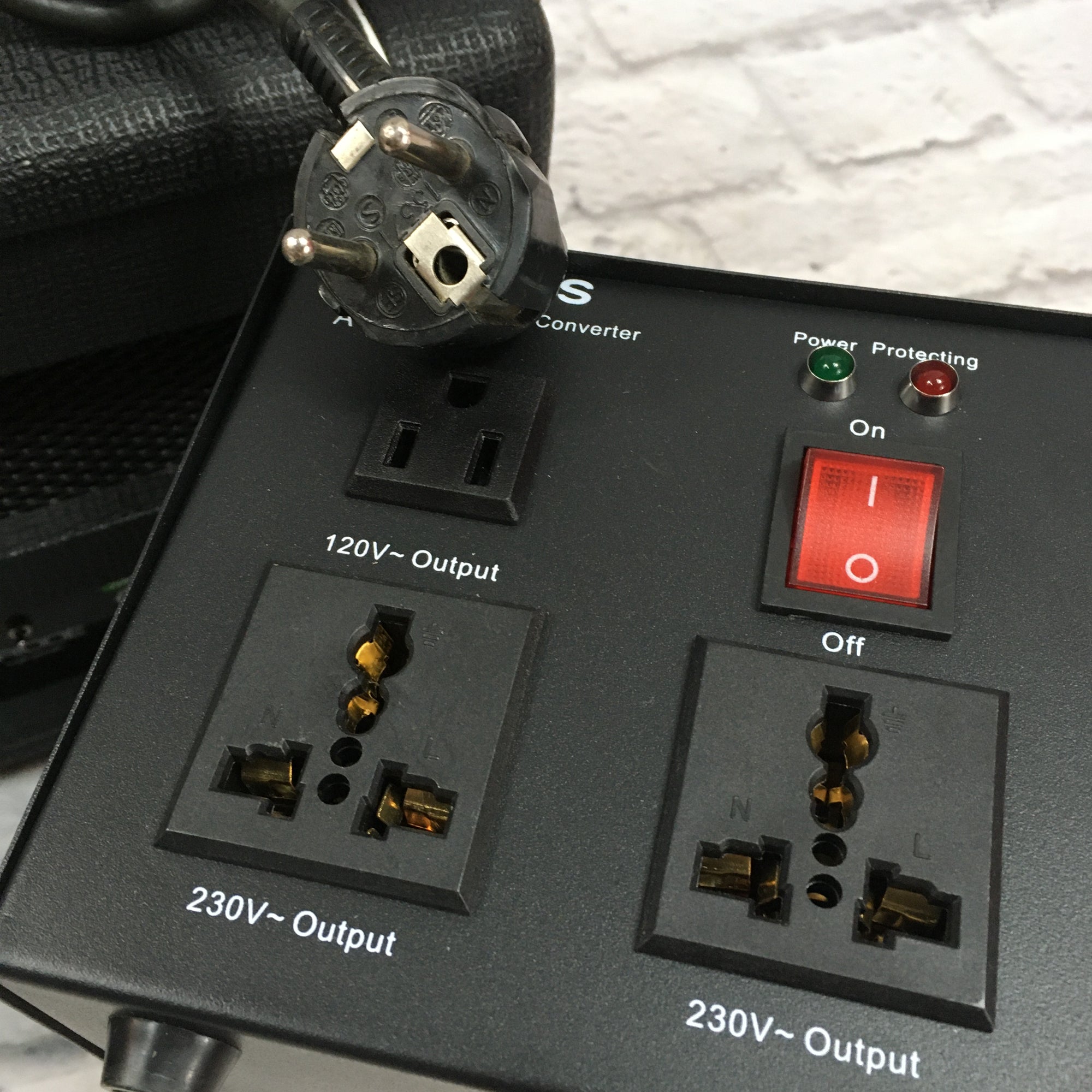 Hiwatt T20HD European Amp Head with Step Down Converter