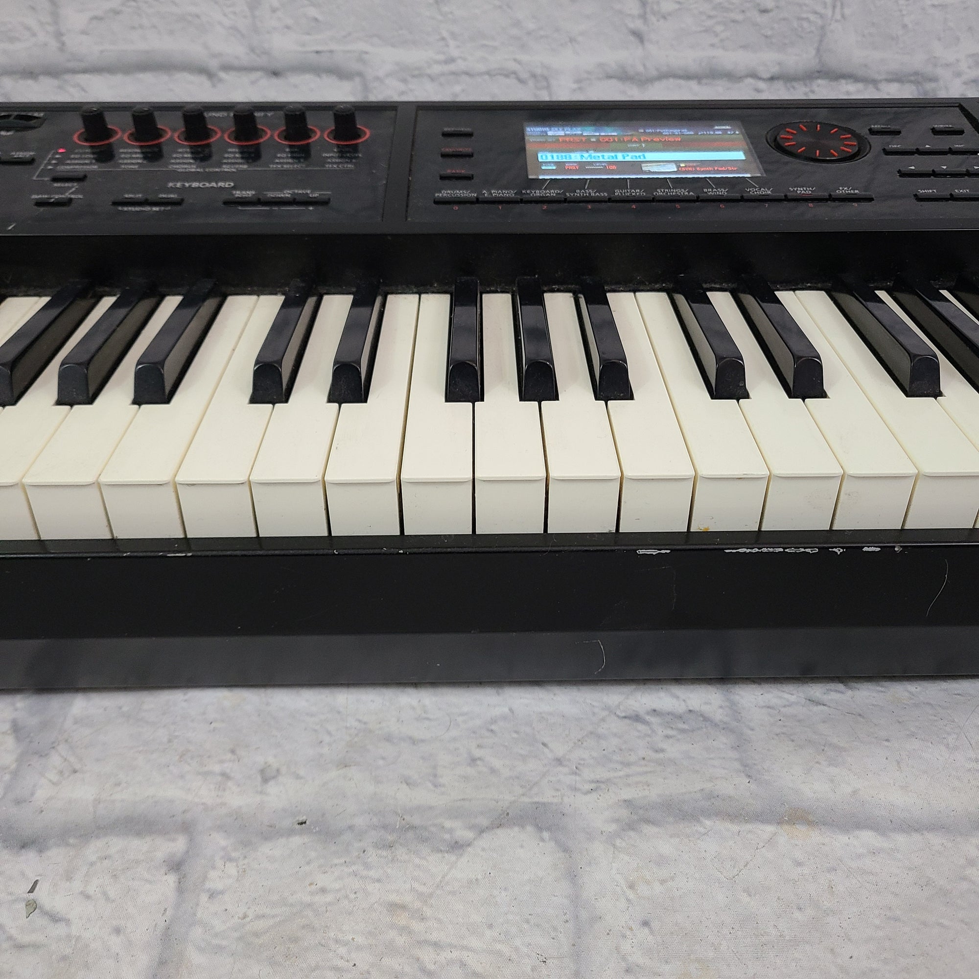 Roland FA-08 88-Key Synthesizer Workstation with Weighted Keys