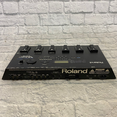 Roland VG-8 V Guitar System Synth and Multi Effects Pedal