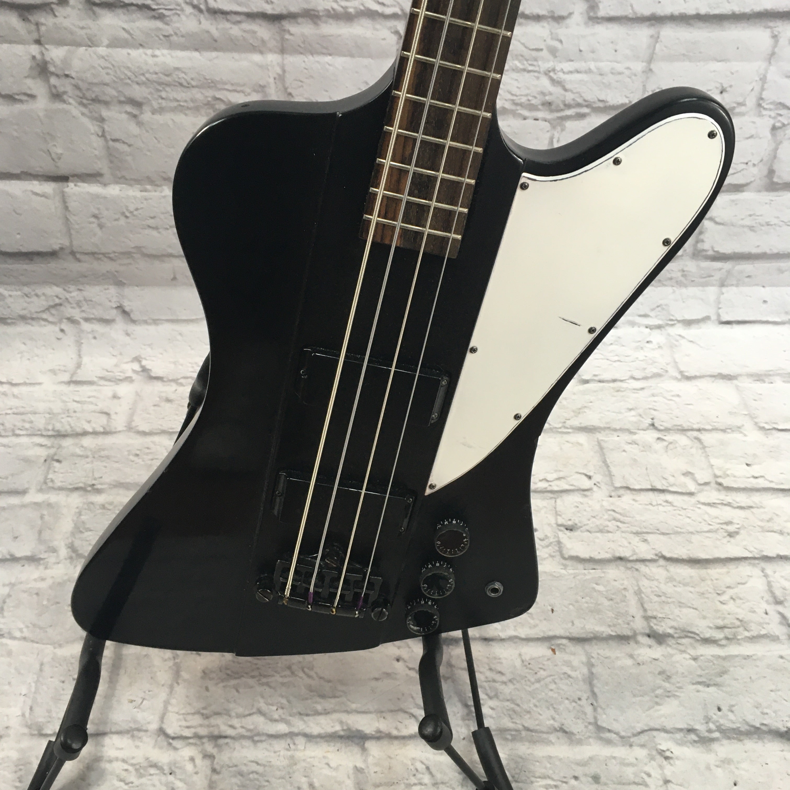 Epiphone Goth Thunderbird IV Bass, Black at Gear4music