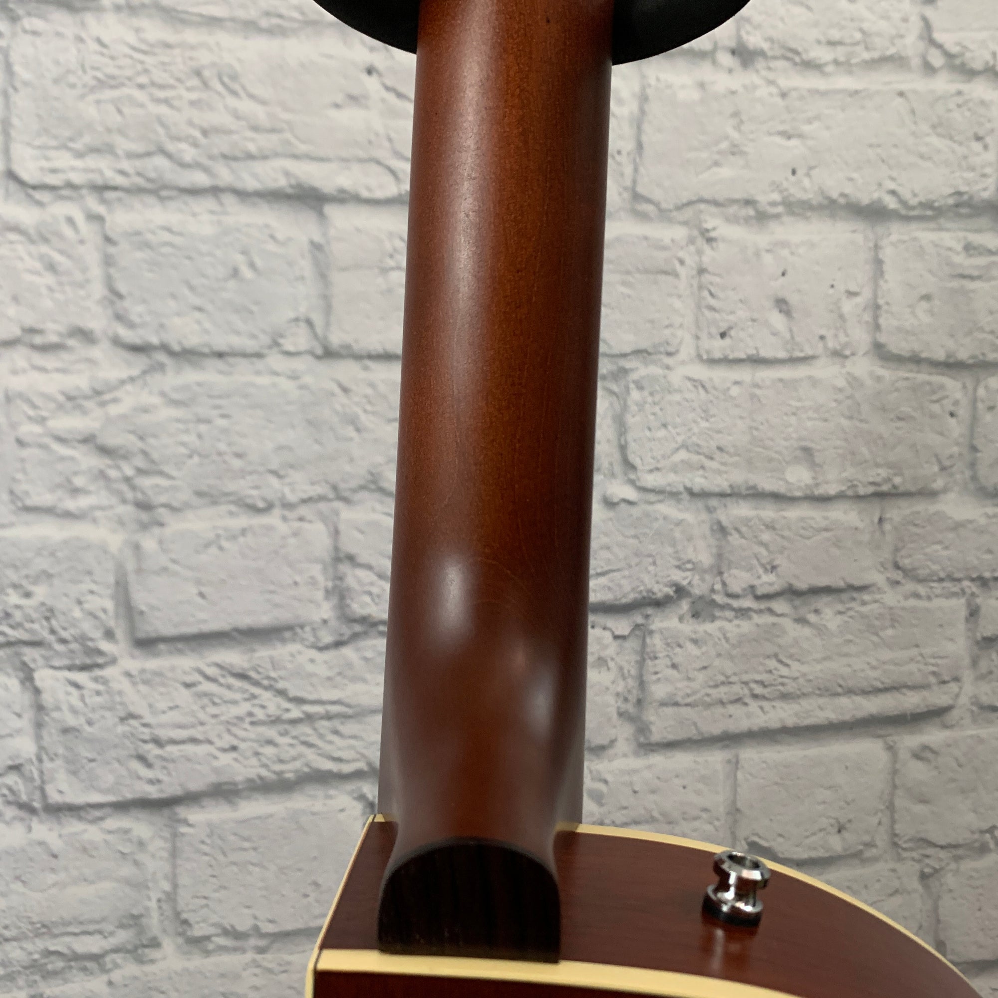 Godin 5th Ave Kingpin II Hollow Body Electric w/ Case