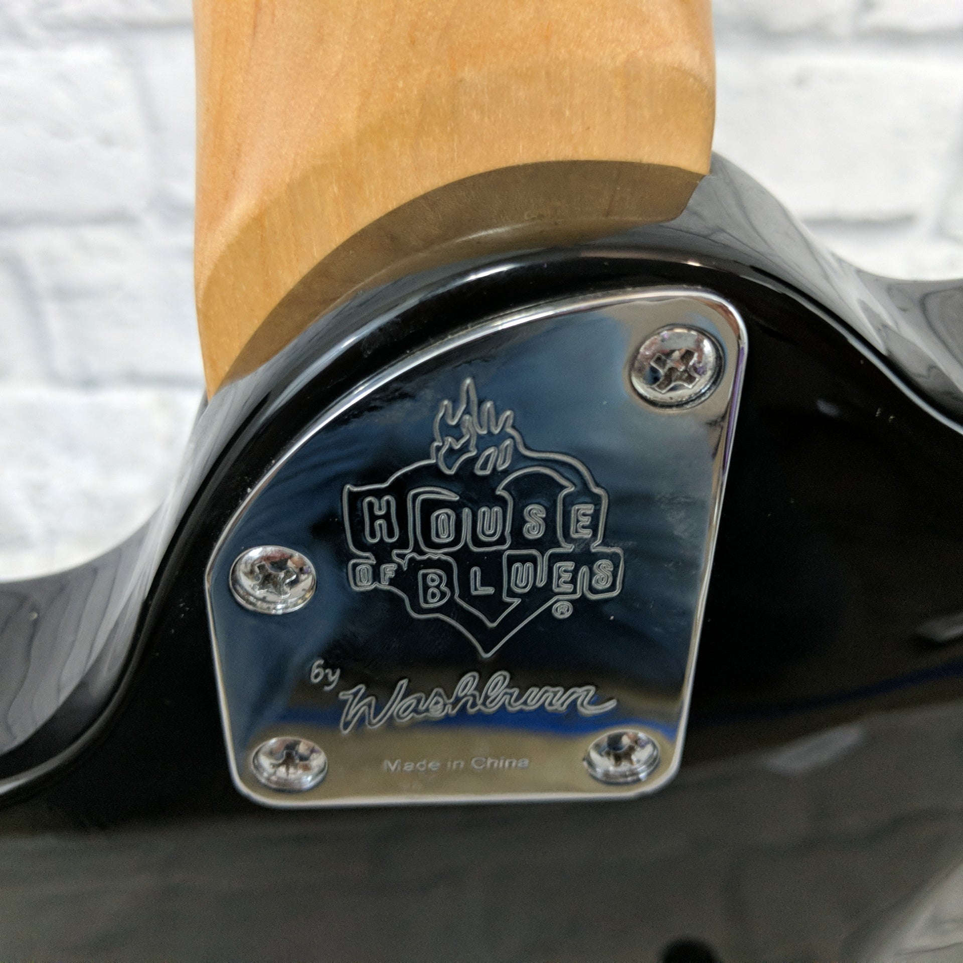 Washburn House of Blues Superstrat